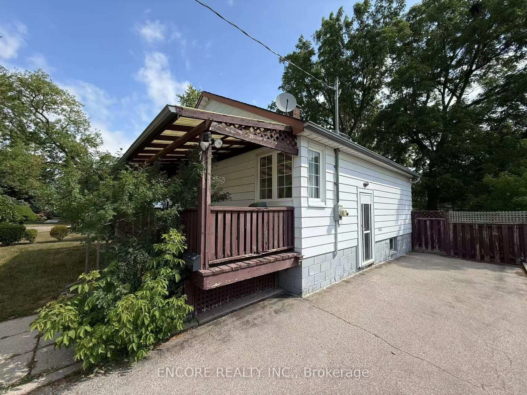 Photo 12 of 7 Weir Crescent, Scarborough, West Hill — HOMEH