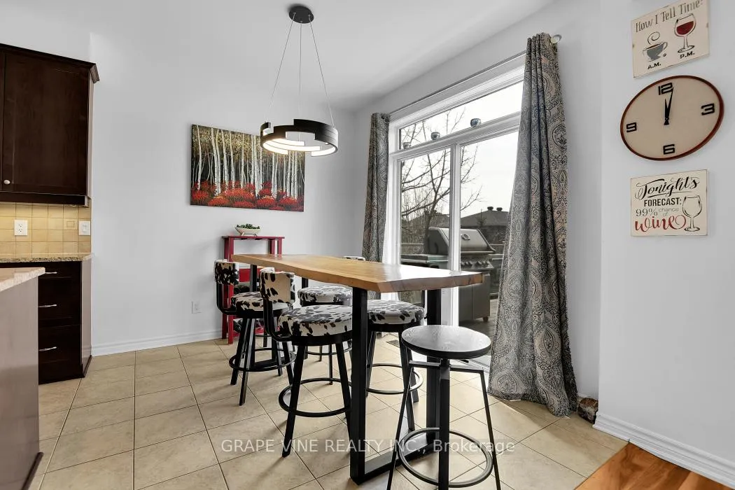 Photo 10 of 517 Overland Drive, Ottawa, Stittsville (North) — HOMEH