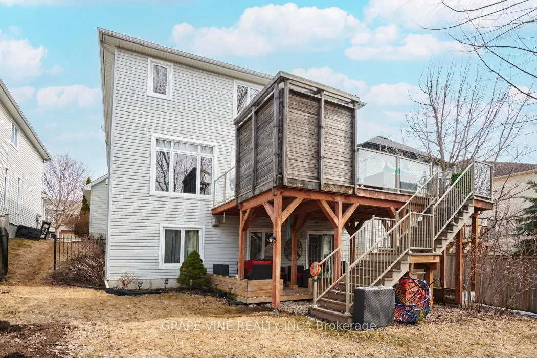 Photo 32 of 517 Overland Drive, Ottawa, Stittsville (North) — HOMEH