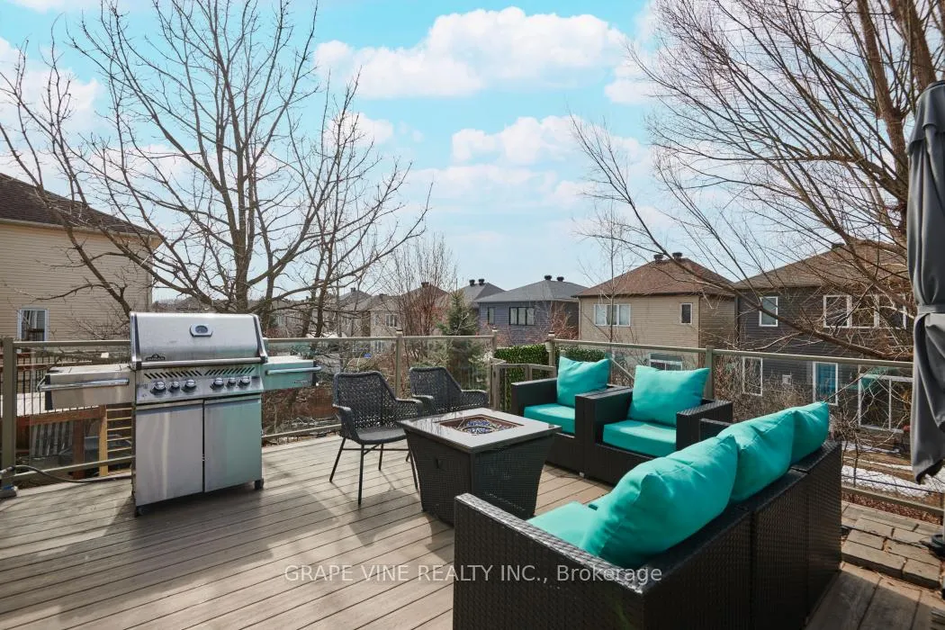 Photo 33 of 517 Overland Drive, Ottawa, Stittsville (North) — HOMEH