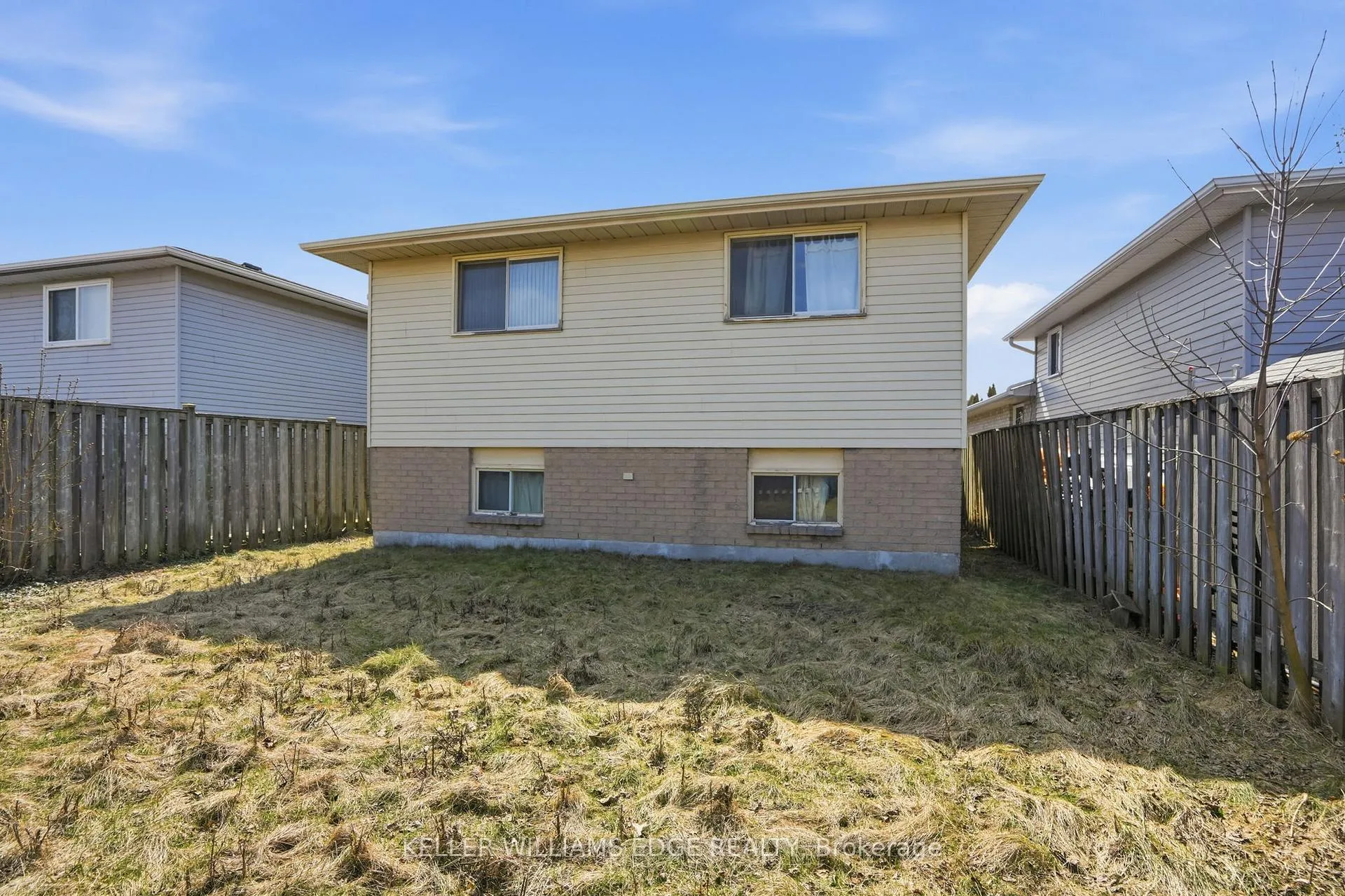 Photo 4 of 41 Kennard Street, Hamilton, Stoney Creek Mountain — HOMEH