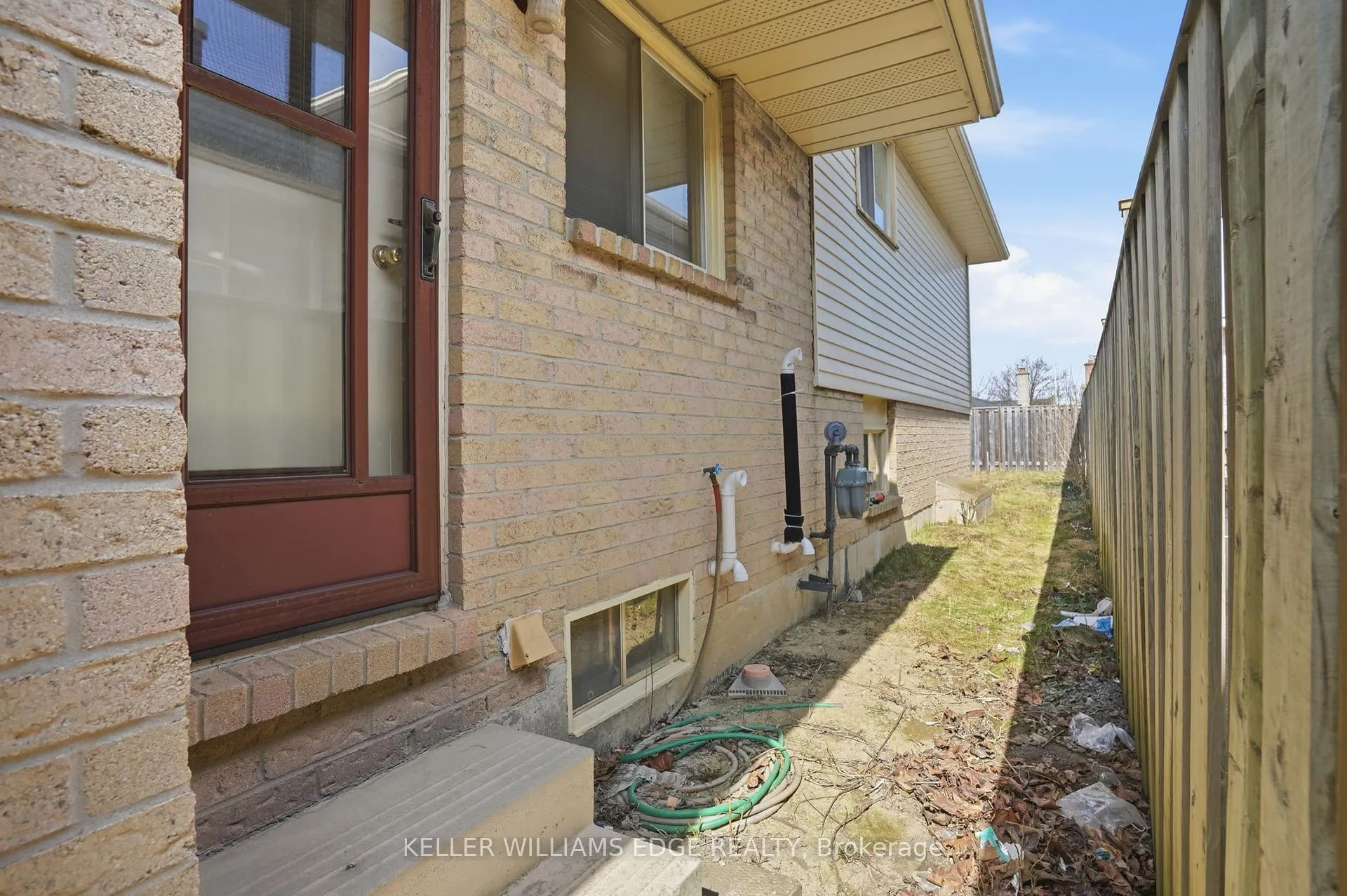 Photo 6 of 41 Kennard Street, Hamilton, Stoney Creek Mountain — HOMEH