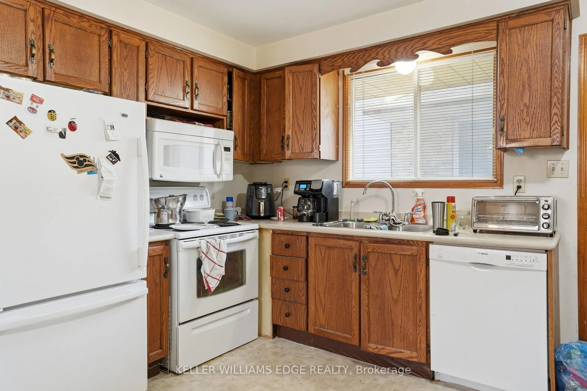 Photo 11 of 41 Kennard Street, Hamilton, Stoney Creek Mountain — HOMEH