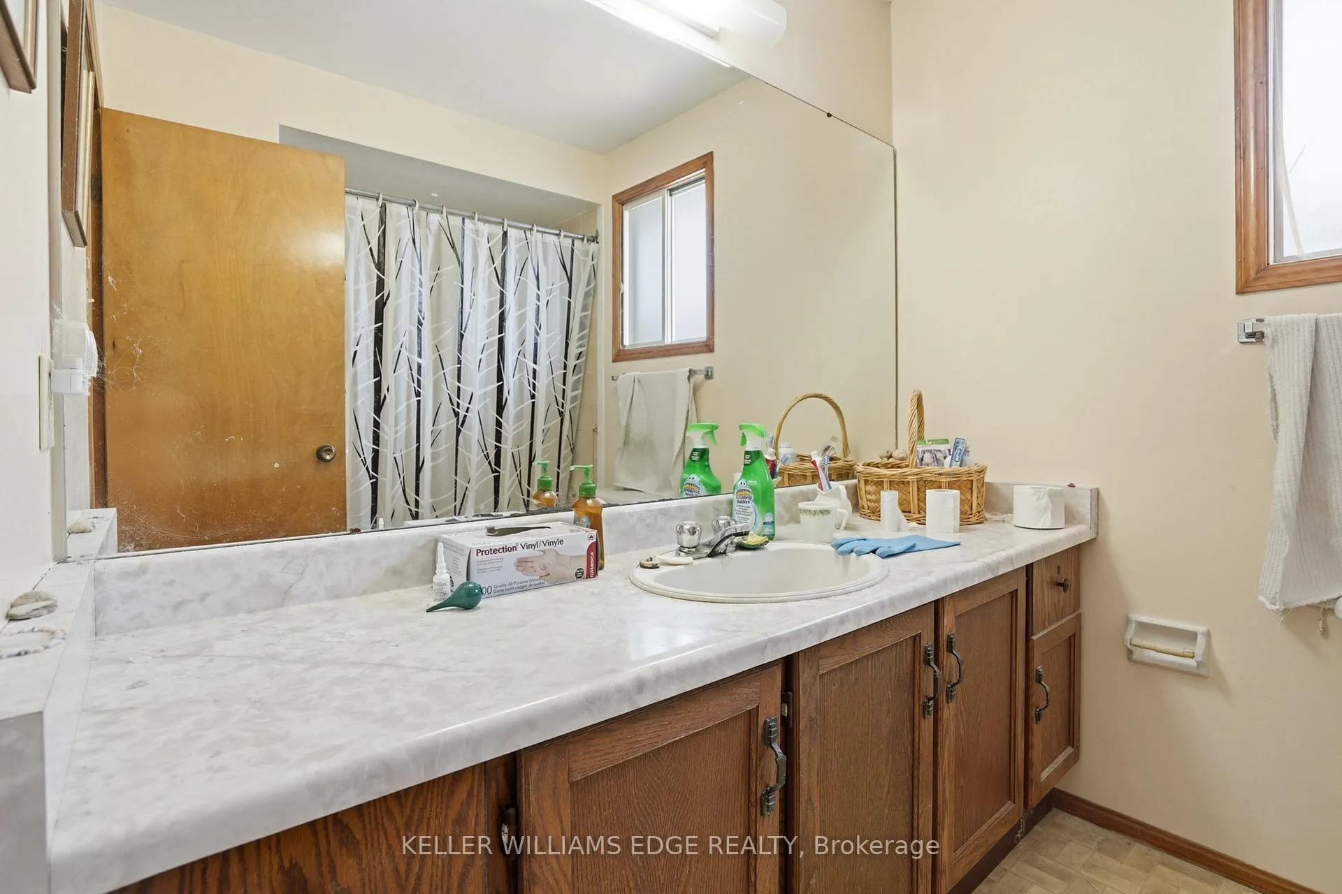 Photo 13 of 41 Kennard Street, Hamilton, Stoney Creek Mountain — HOMEH