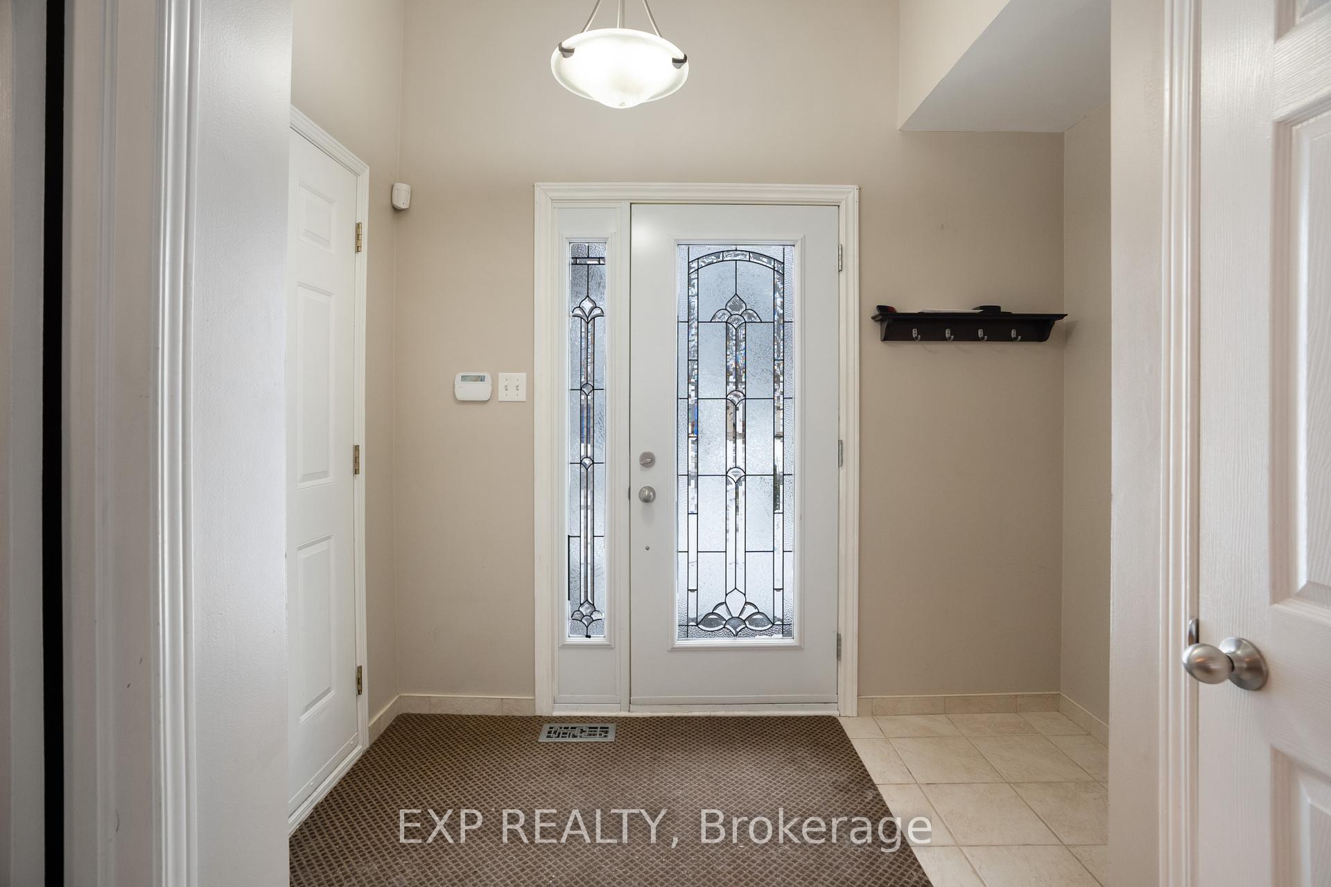 Photo 3 of 3448 Southgate Road, Ottawa, South Keys — HOMEH