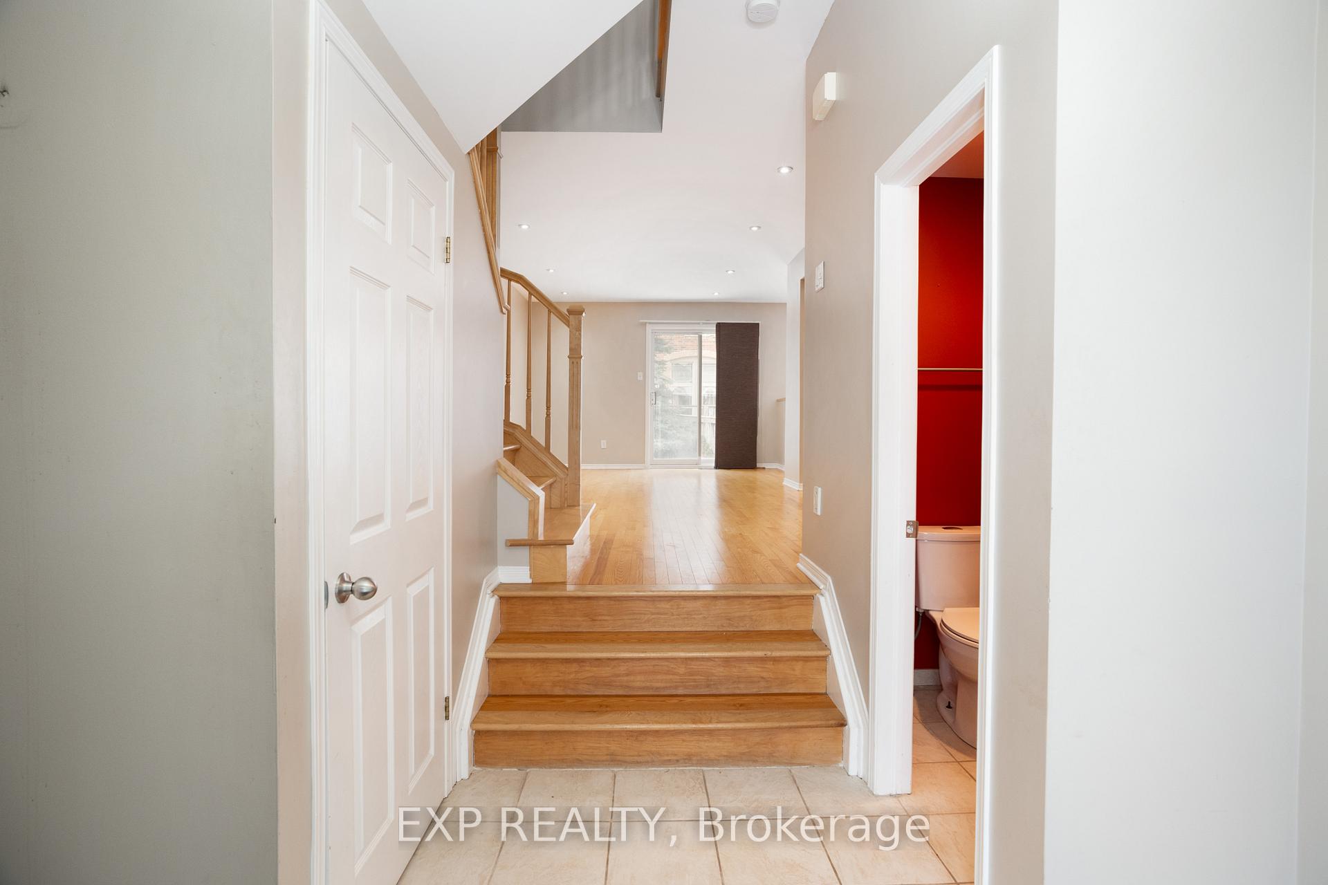 Photo 4 of 3448 Southgate Road, Ottawa, South Keys — HOMEH