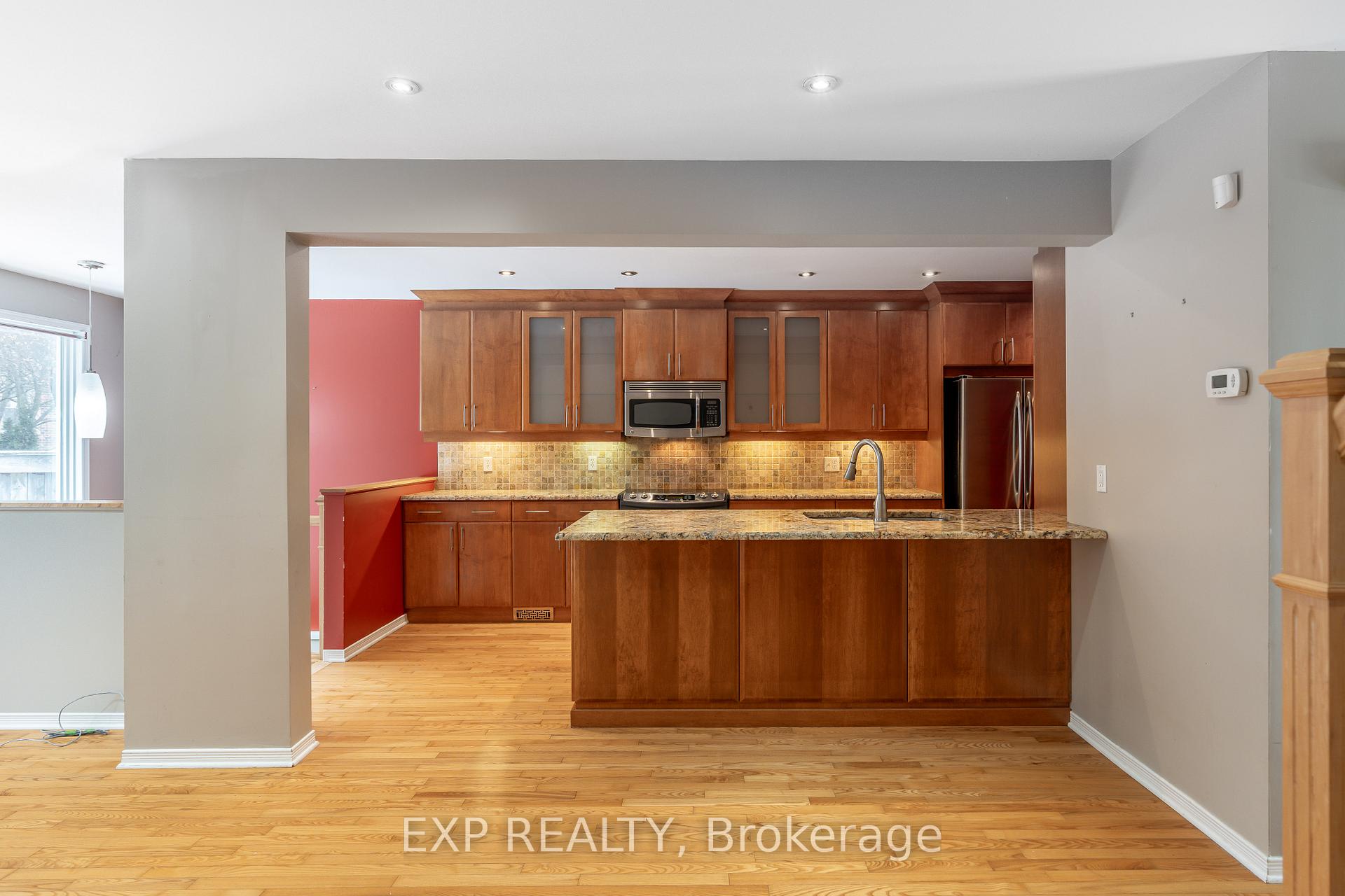 Photo 10 of 3448 Southgate Road, Ottawa, South Keys — HOMEH