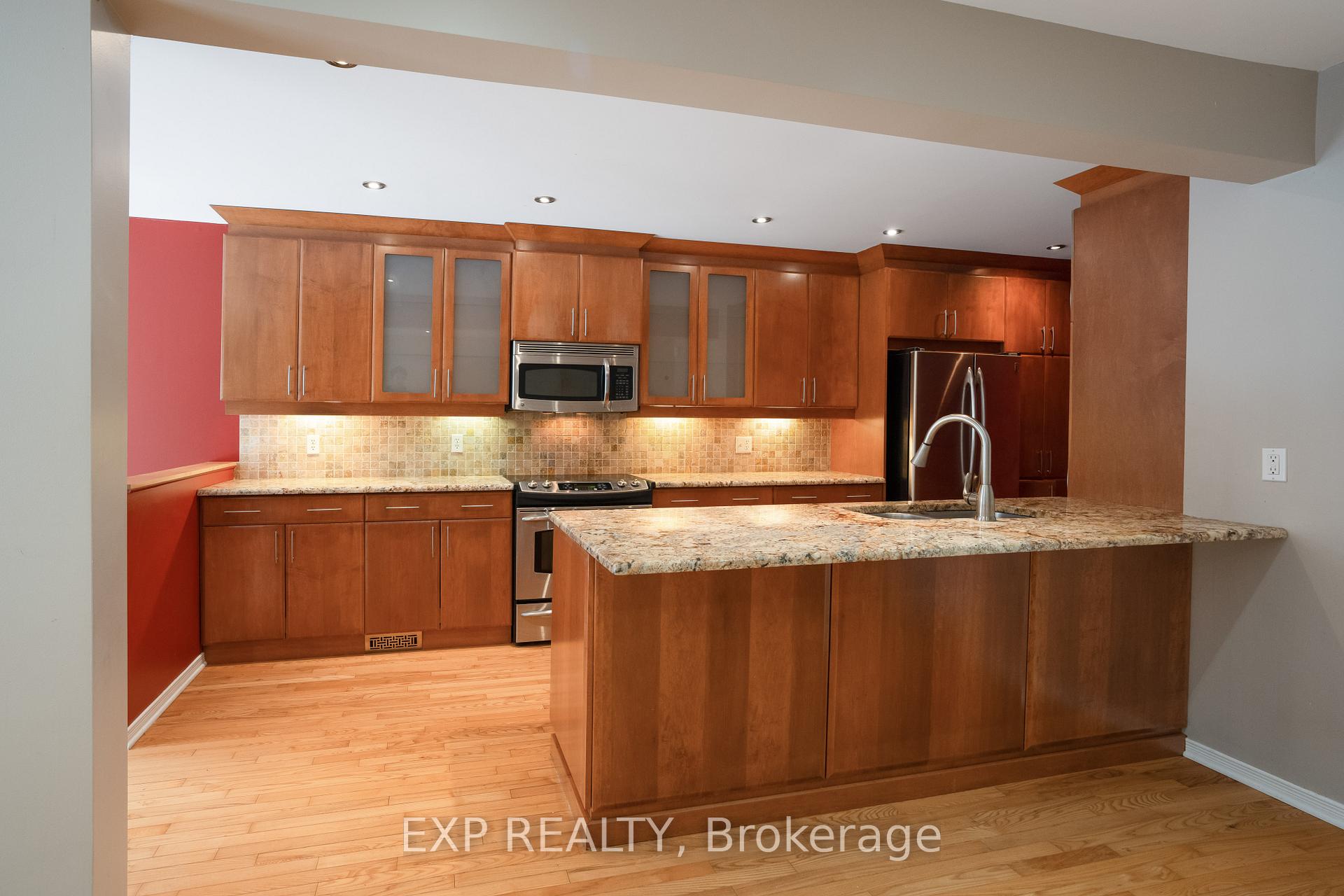 Photo 12 of 3448 Southgate Road, Ottawa, South Keys — HOMEH