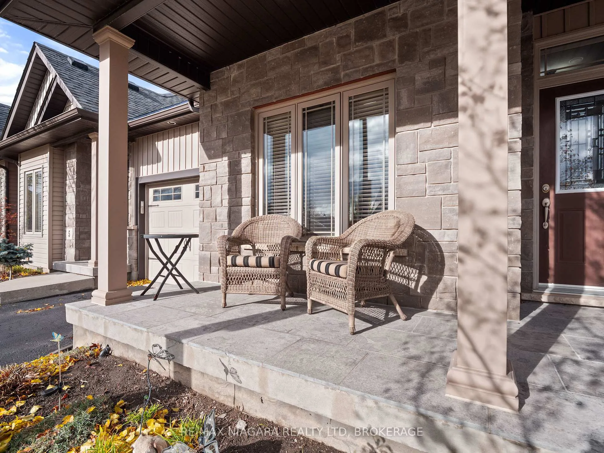 Photo 3 of Unit 4, 9440 Eagle Ridge Drive, Niagara Falls, Forestview — HOMEH