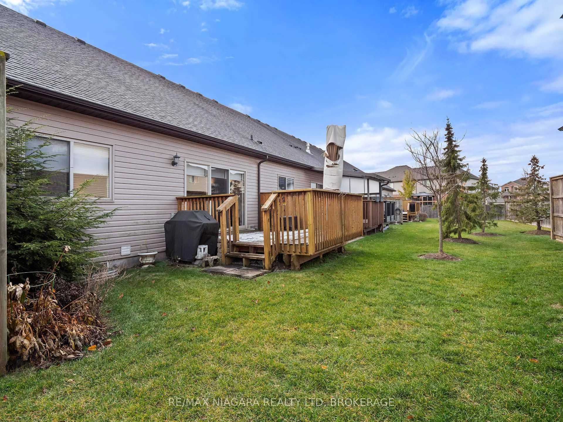 Photo 34 of Unit 4, 9440 Eagle Ridge Drive, Niagara Falls, Forestview — HOMEH