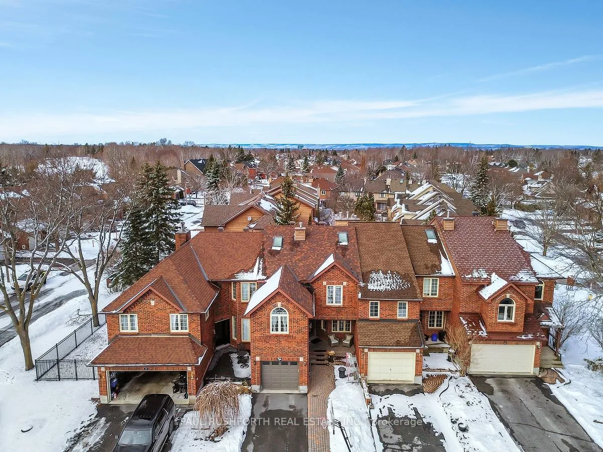 Photo 2 of 38 Windeyer Crescent, Ottawa, Kanata - Kanata Lakes/Heritage Hills — HOMEH