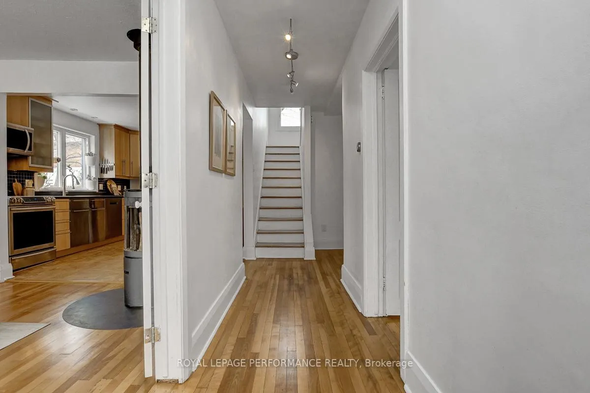 Photo 5 of 45 Queen Mary Street, Ottawa, Overbrook — HOMEH
