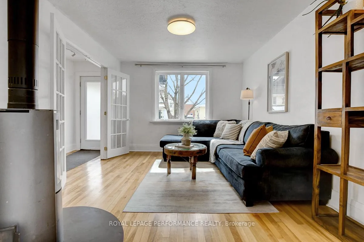 Photo 6 of 45 Queen Mary Street, Ottawa, Overbrook — HOMEH