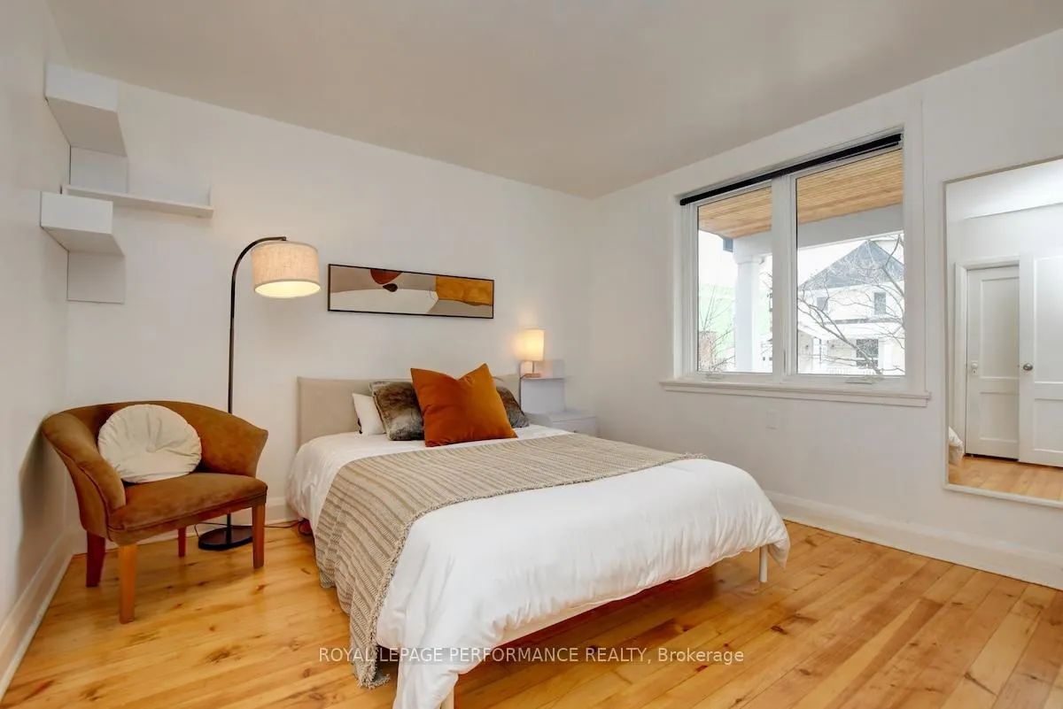 Photo 21 of 45 Queen Mary Street, Ottawa, Overbrook — HOMEH