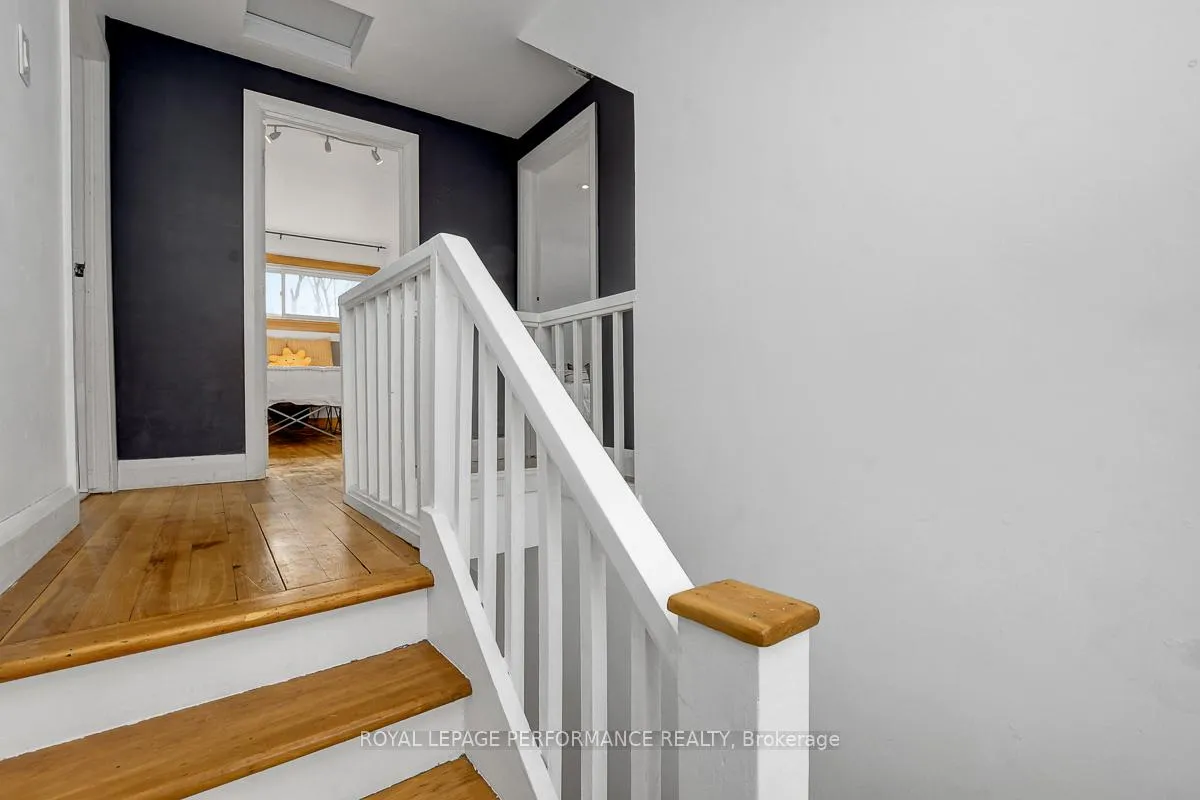 Photo 24 of 45 Queen Mary Street, Ottawa, Overbrook — HOMEH