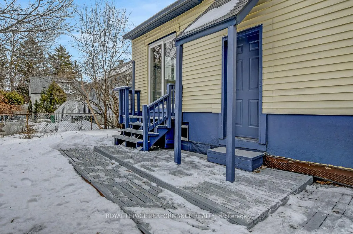 Photo 36 of 45 Queen Mary Street, Ottawa, Overbrook — HOMEH