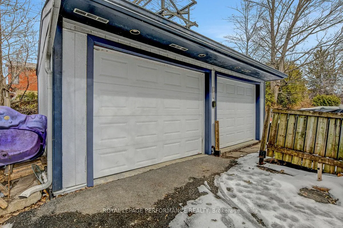 Photo 42 of 45 Queen Mary Street, Ottawa, Overbrook — HOMEH