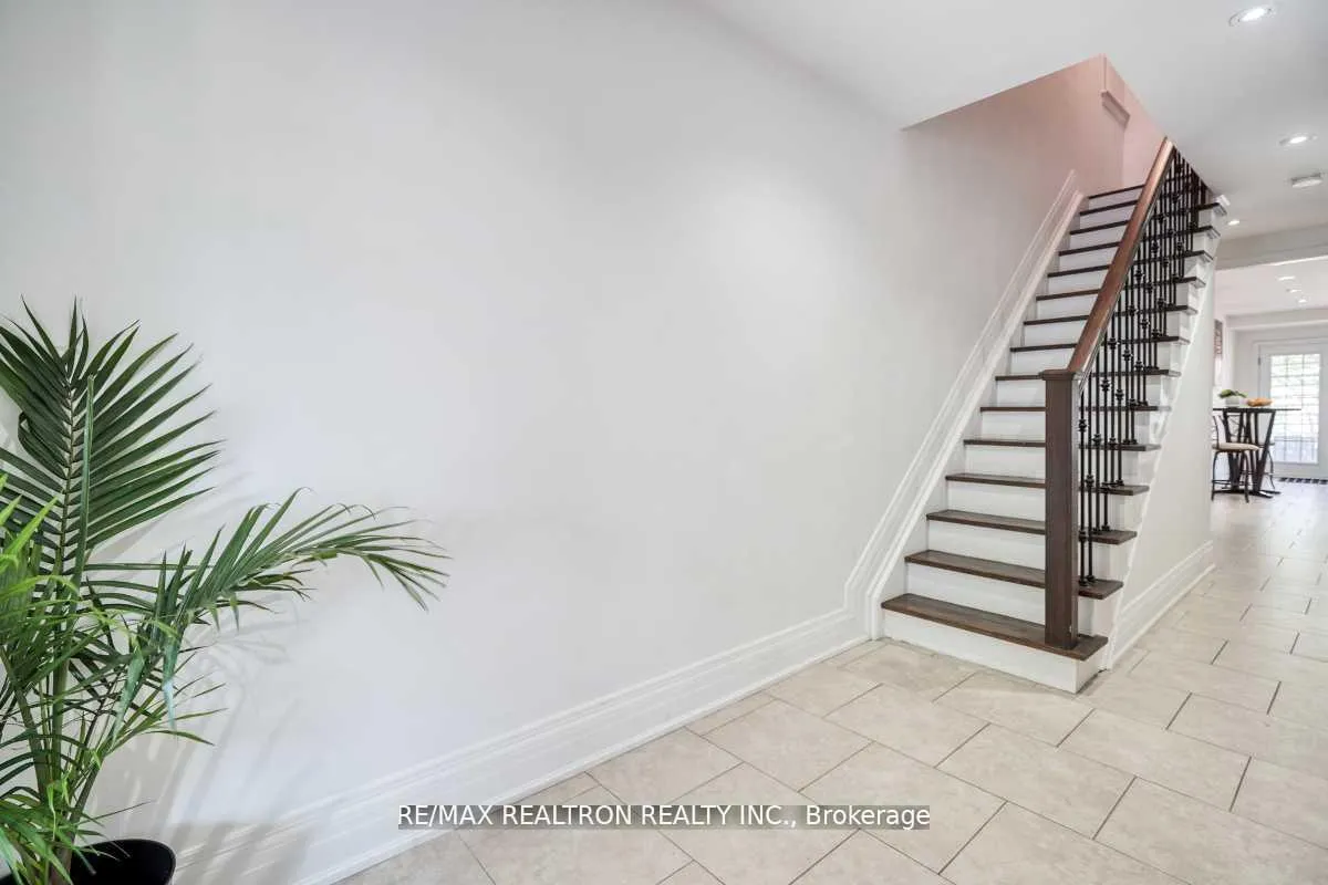 Photo 6 of 44 Jesmond Avenue N, Toronto, Oakwood Village — HOMEH