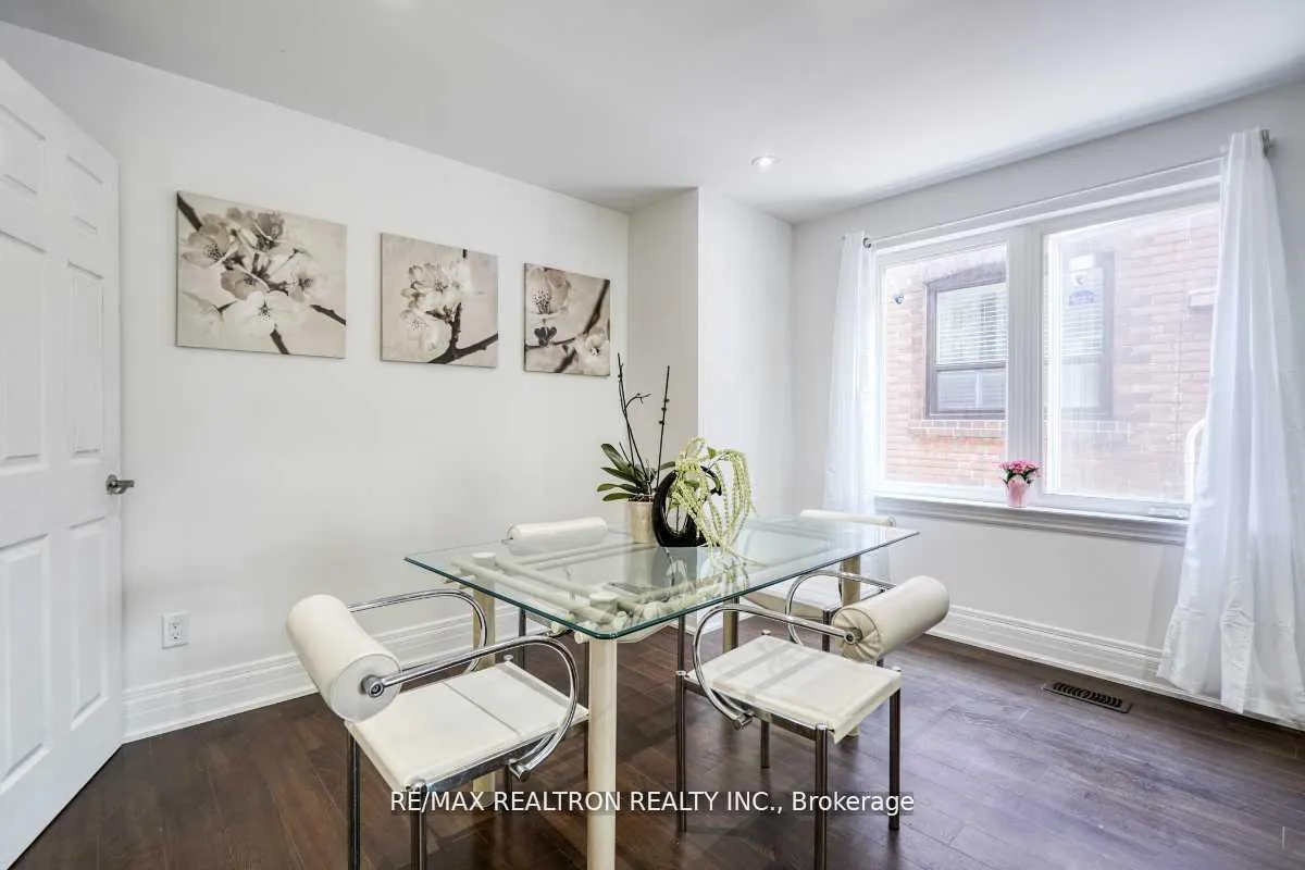 Photo 12 of 44 Jesmond Avenue N, Toronto, Oakwood Village — HOMEH