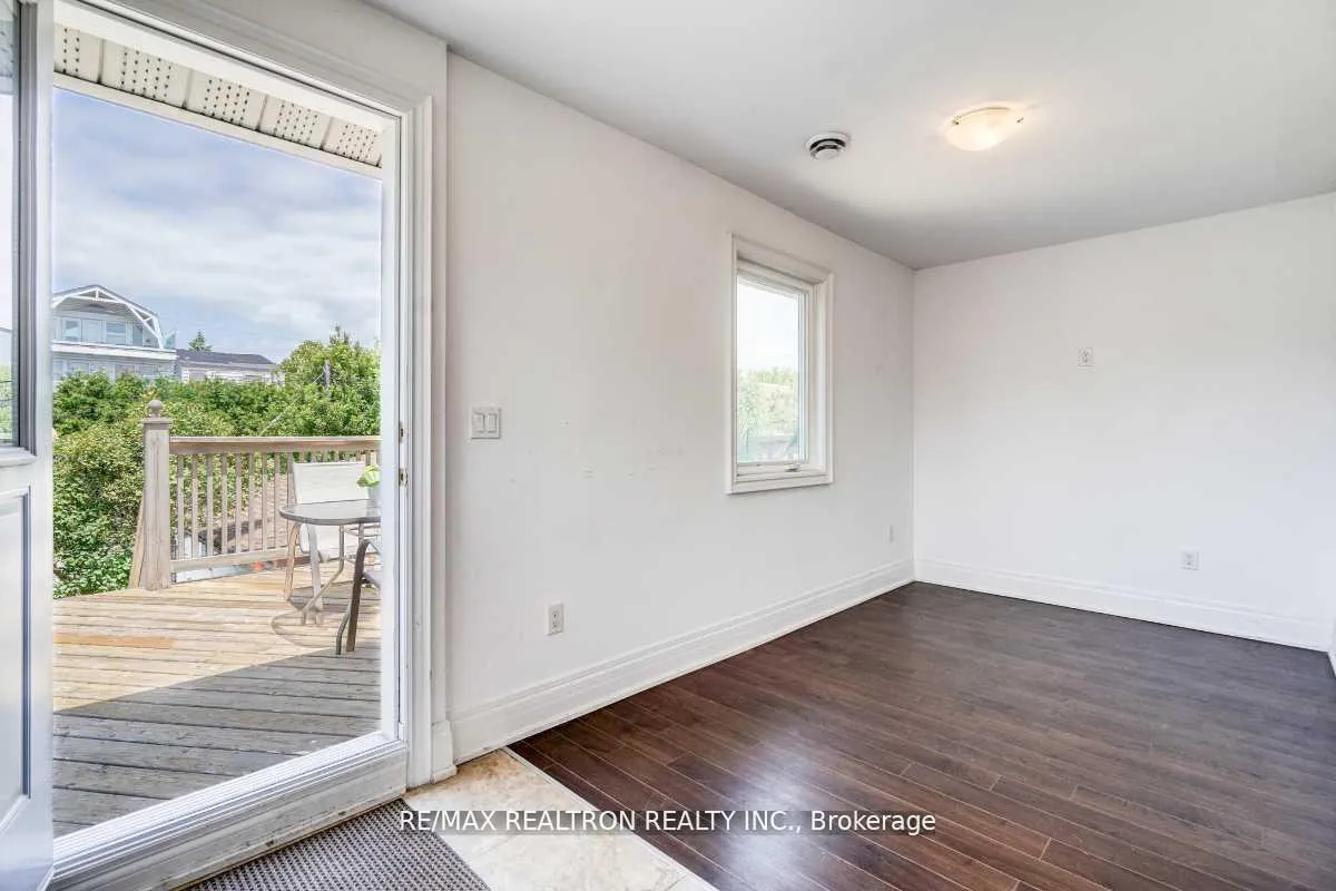 Photo 27 of 44 Jesmond Avenue N, Toronto, Oakwood Village — HOMEH