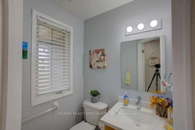 Photo 5 of 213 Britton Place, Kitchener — HOMEH