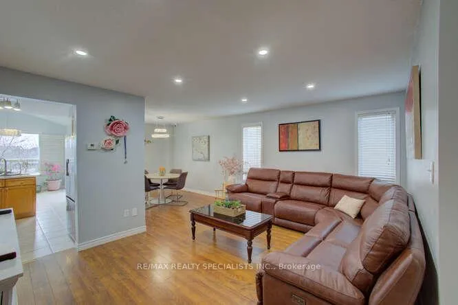 Photo 6 of 213 Britton Place, Kitchener — HOMEH