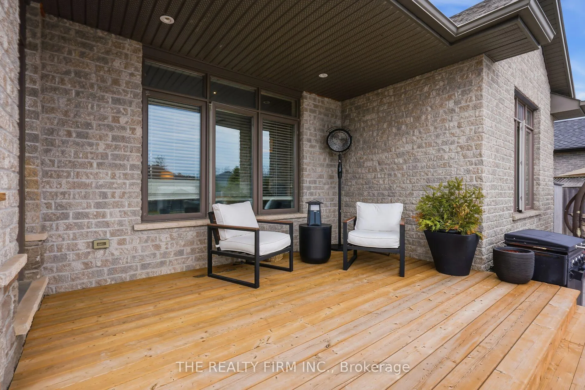 Photo 40 of 2 Slammer Trail, Thames Centre, Rural Thames Centre — HOMEH