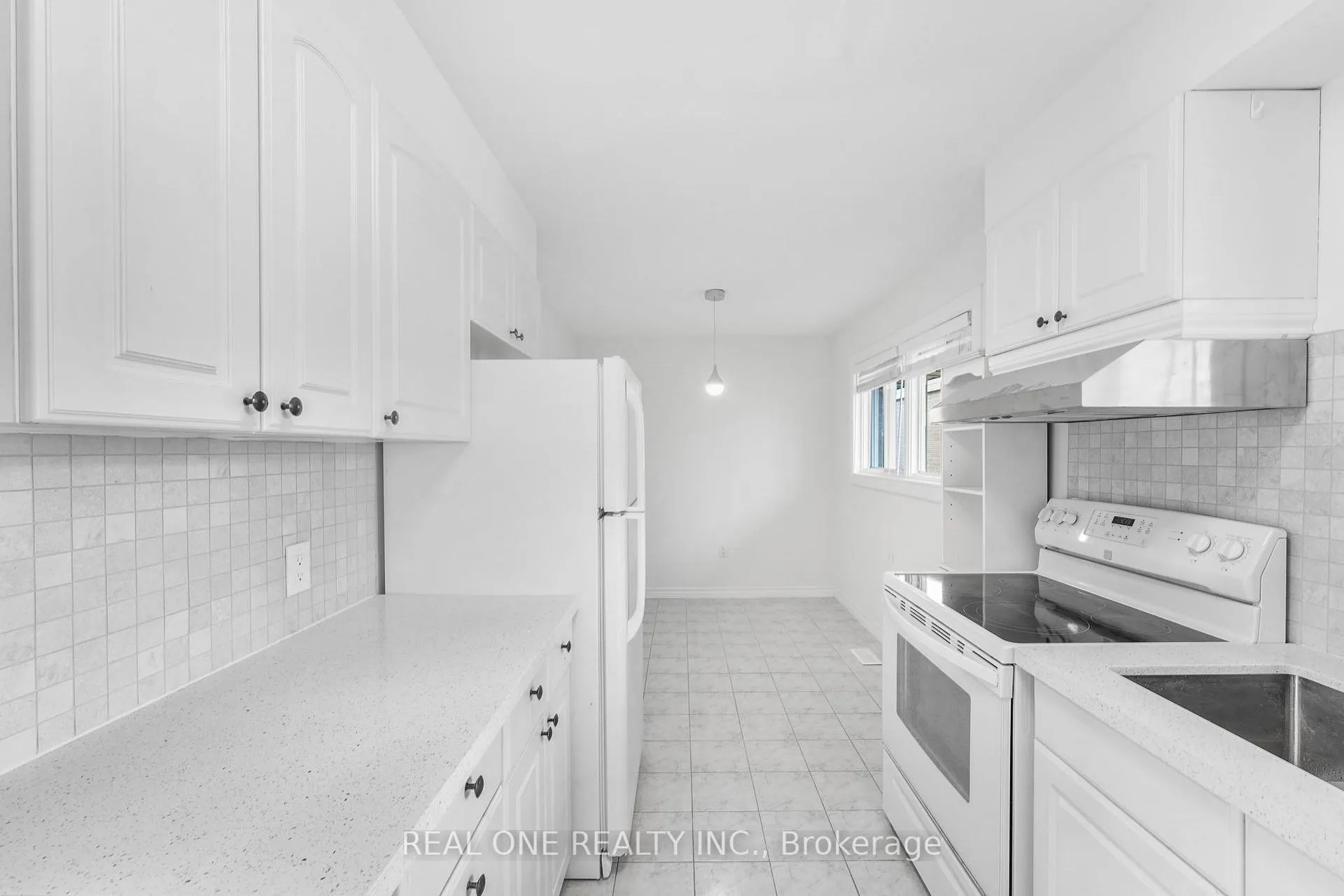 Photo 7 of Unit Upper, 22 Halam Avenue, Hamilton, Burkholme — HOMEH