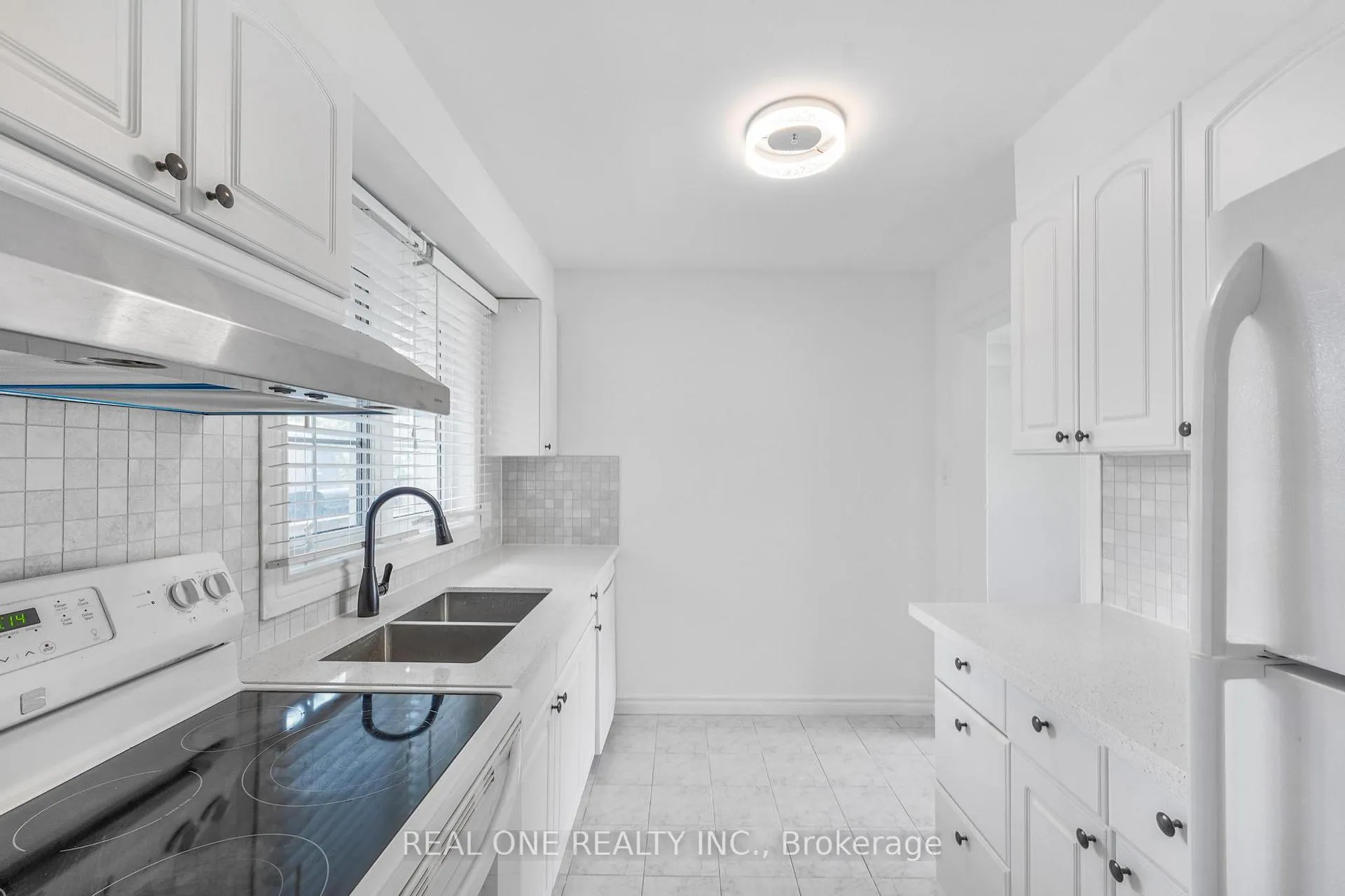 Photo 8 of Unit Upper, 22 Halam Avenue, Hamilton, Burkholme — HOMEH