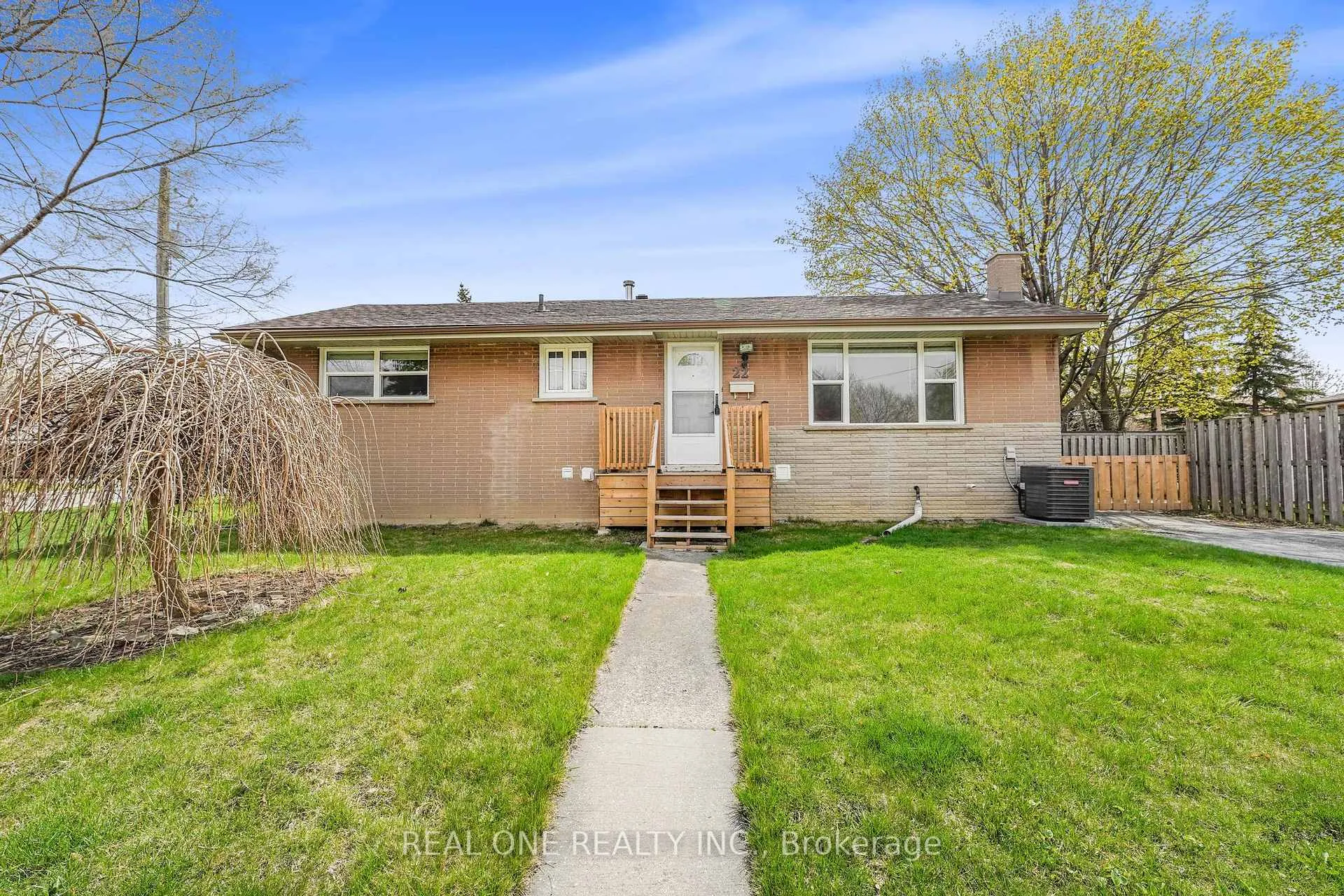 Photo 19 of Unit Upper, 22 Halam Avenue, Hamilton, Burkholme — HOMEH