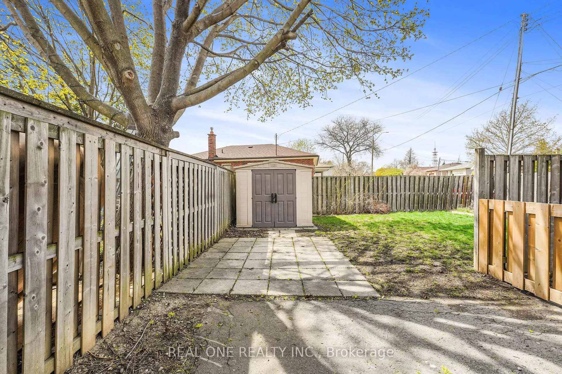 Photo 22 of Unit Upper, 22 Halam Avenue, Hamilton, Burkholme — HOMEH