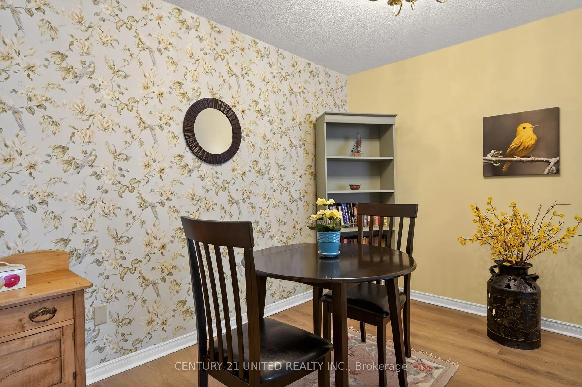 Photo 11 of Unit 206, 2185 Walker Avenue, Peterborough, Ashburnham Ward 4 — HOMEH
