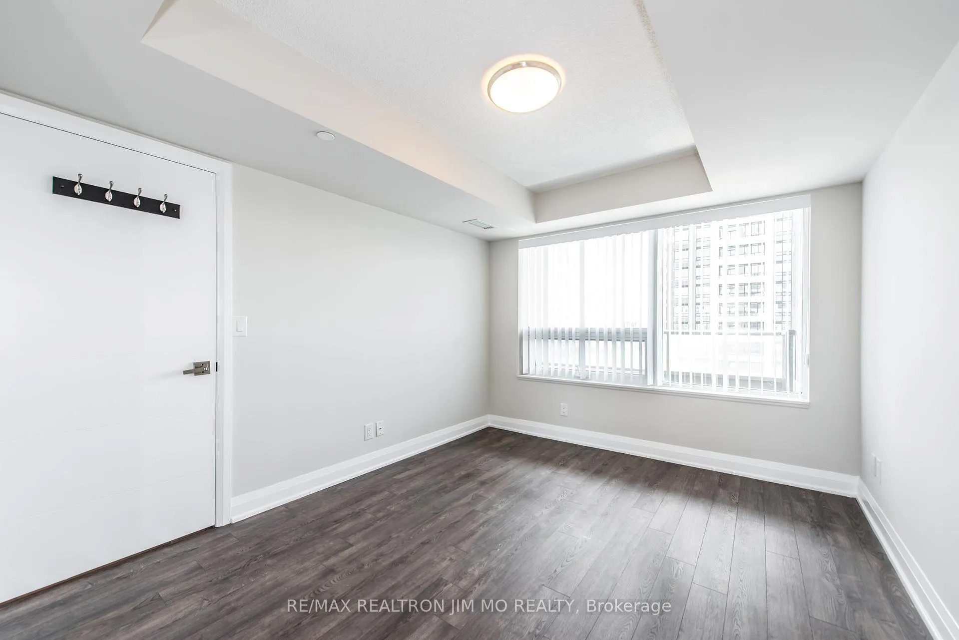 Photo 5 of Unit 1709, 18 Uptown Drive, Markham, Unionville — HOMEH