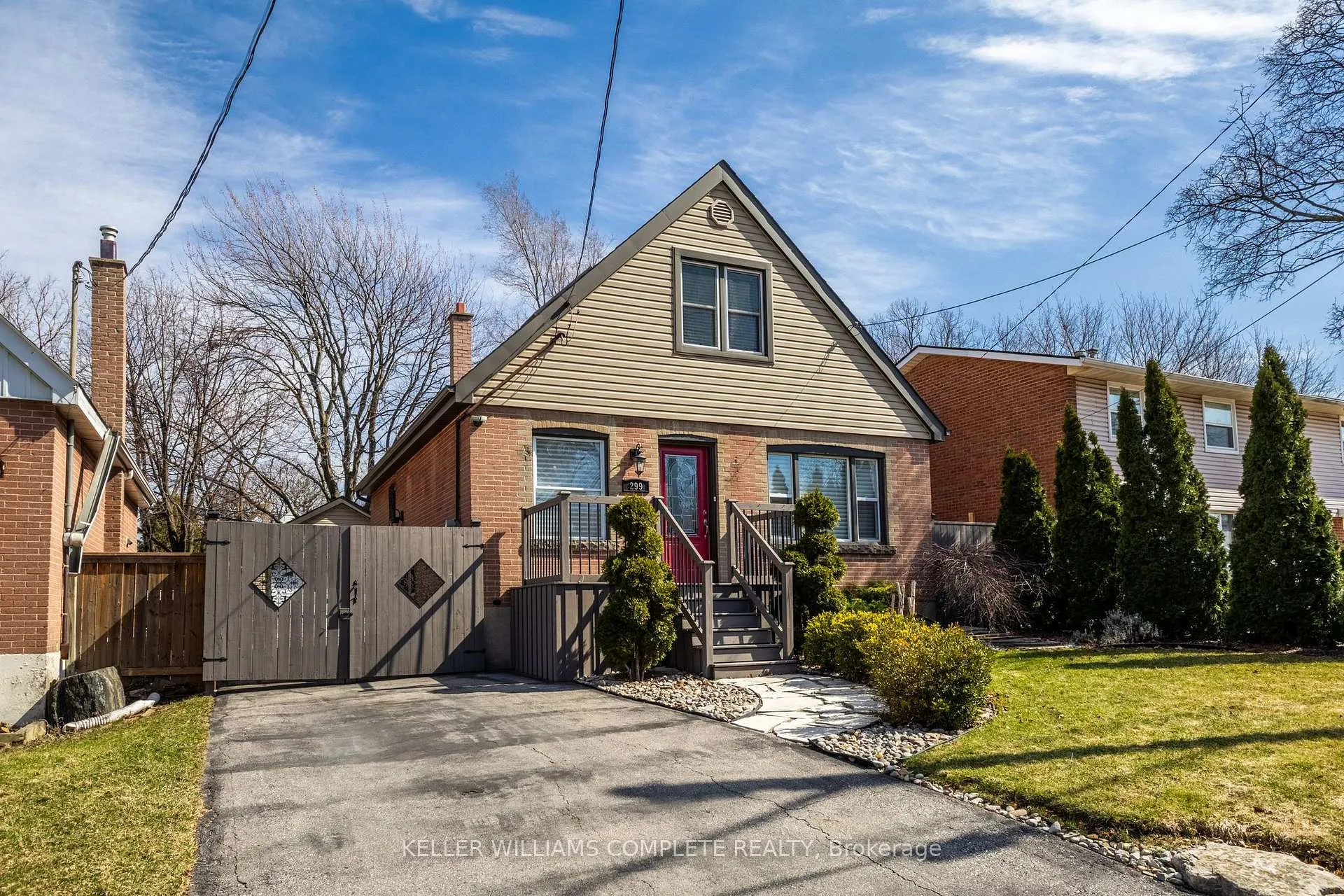 Photo 2 of 299 East 24th Street, Hamilton, Burkholme — HOMEH