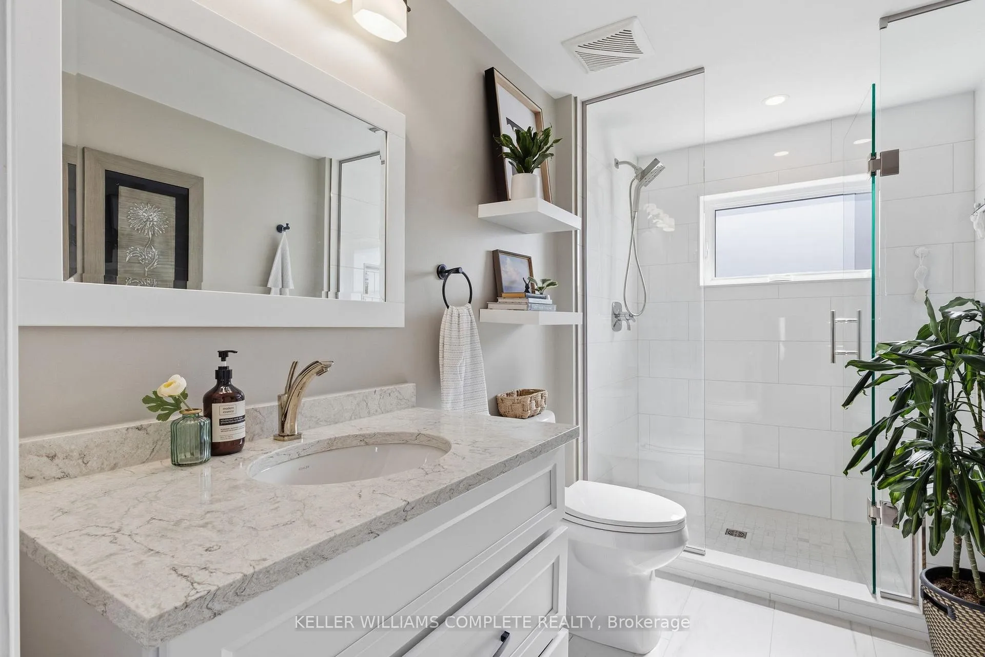 Photo 22 of 299 East 24th Street, Hamilton, Burkholme — HOMEH