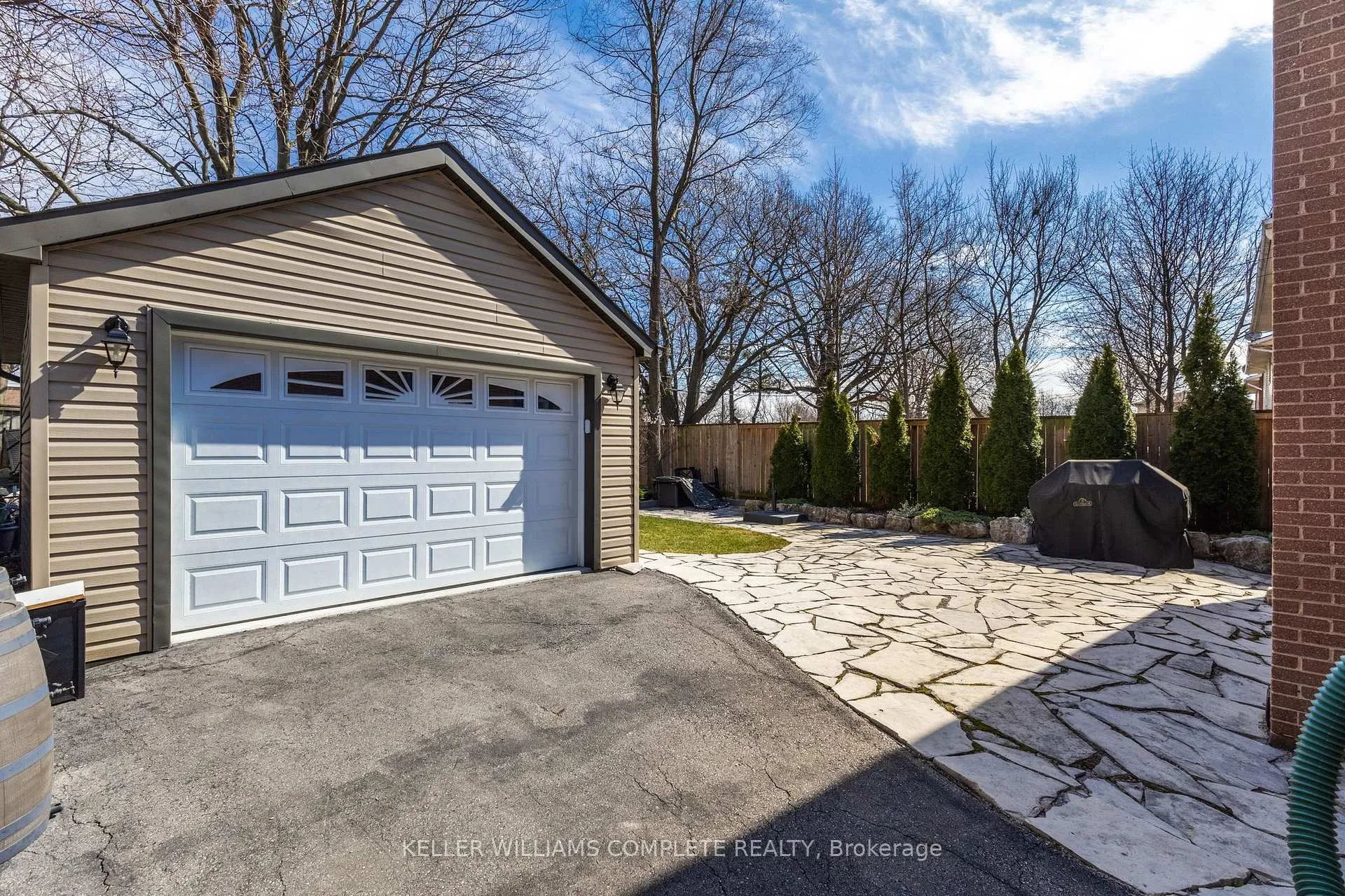Photo 35 of 299 East 24th Street, Hamilton, Burkholme — HOMEH