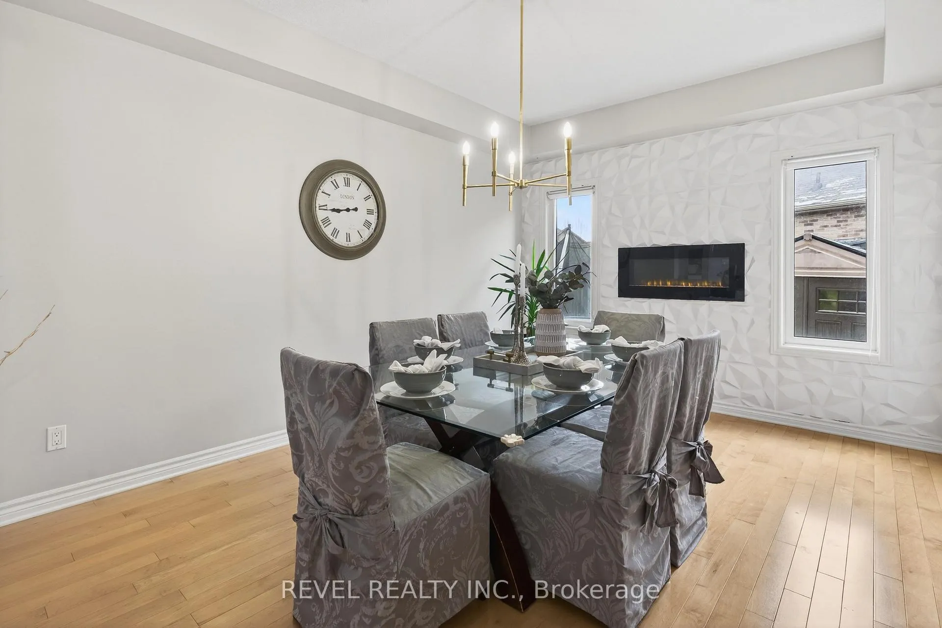 Photo 8 of 3190 Pincombe Drive, London, South W — HOMEH