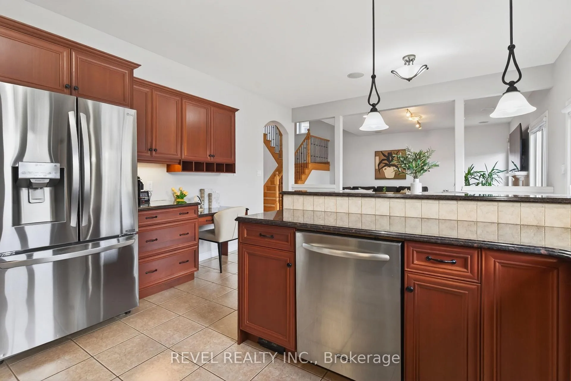 Photo 11 of 3190 Pincombe Drive, London, South W — HOMEH