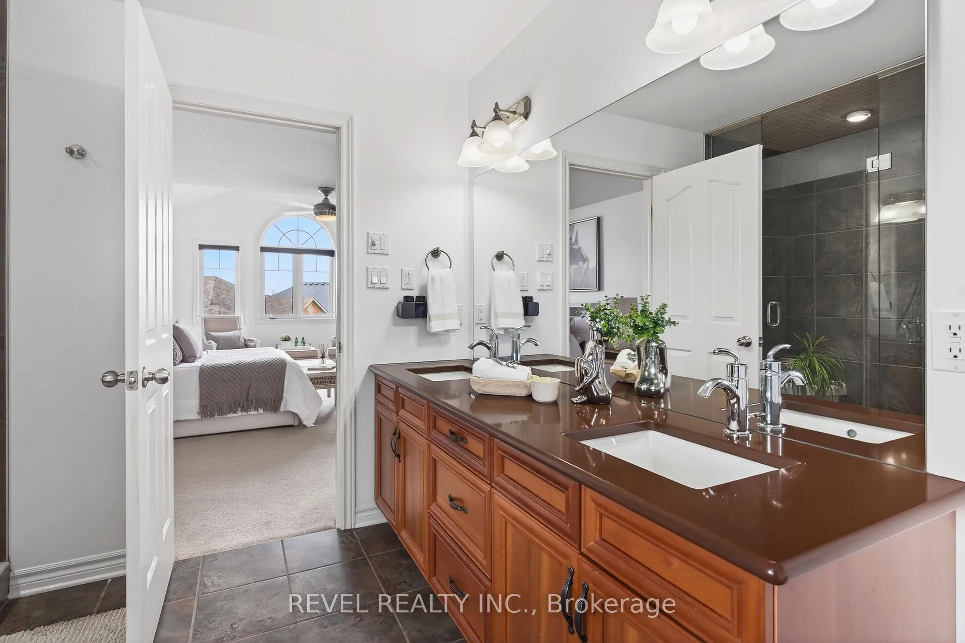 Photo 32 of 3190 Pincombe Drive, London, South W — HOMEH
