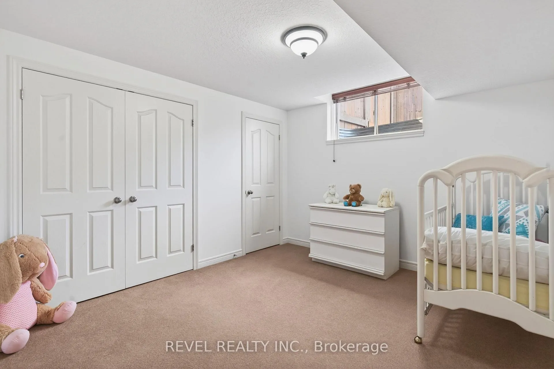 Photo 41 of 3190 Pincombe Drive, London, South W — HOMEH