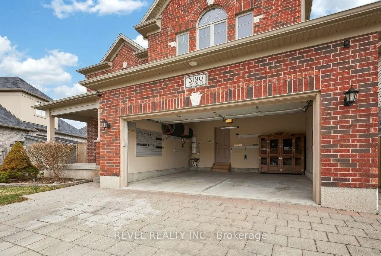 Photo 43 of 3190 Pincombe Drive, London, South W — HOMEH