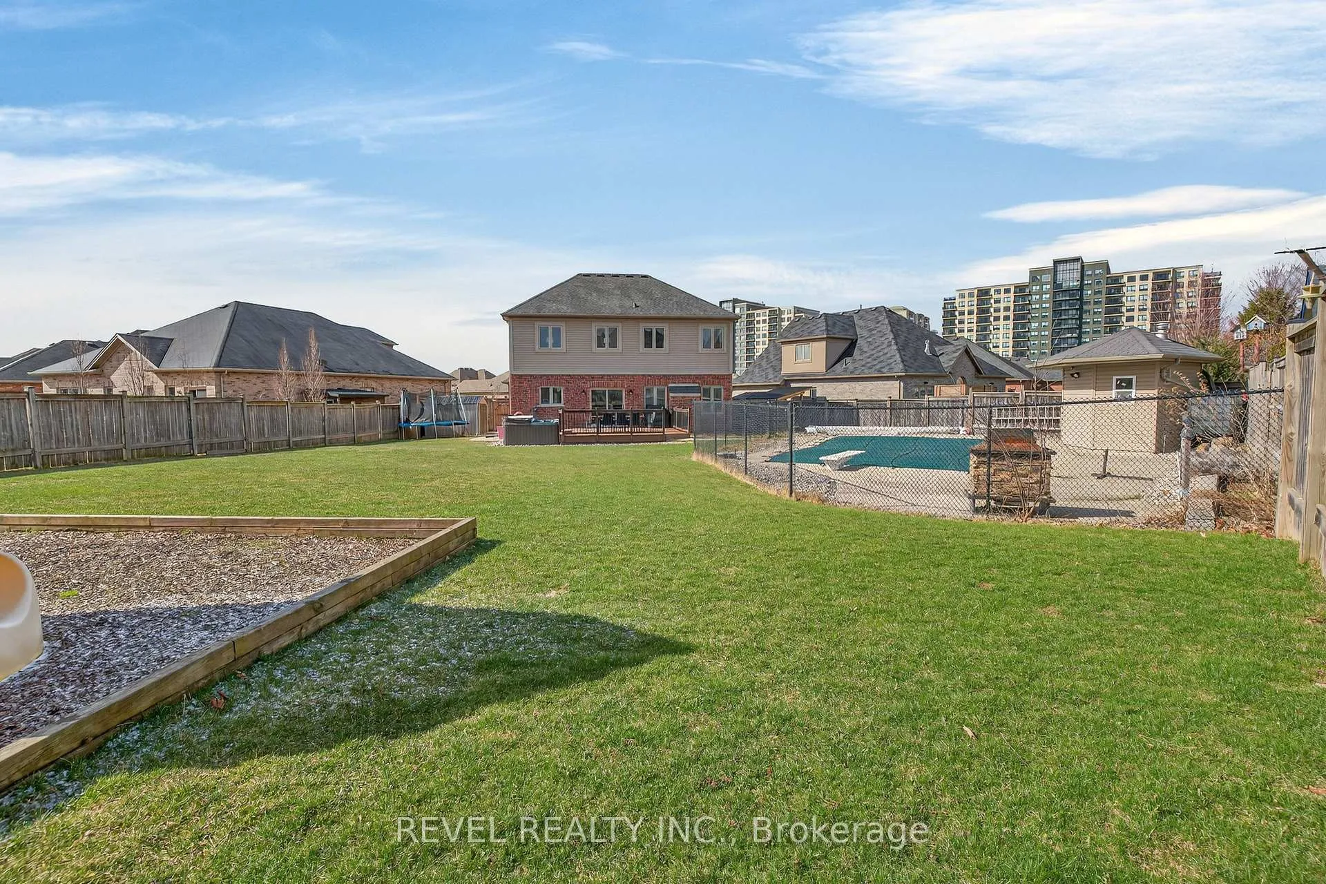 Photo 46 of 3190 Pincombe Drive, London, South W — HOMEH