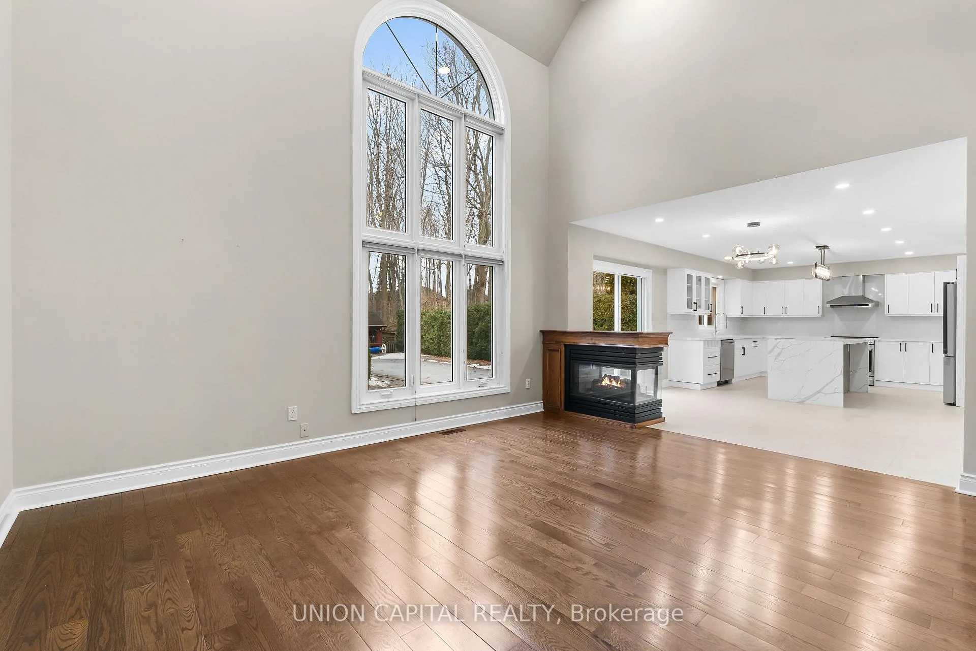 Photo 11 of 86 Charing Crescent, Aurora, Aurora Highlands — HOMEH
