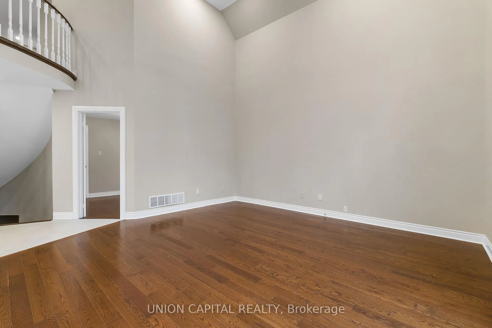 Photo 12 of 86 Charing Crescent, Aurora, Aurora Highlands — HOMEH