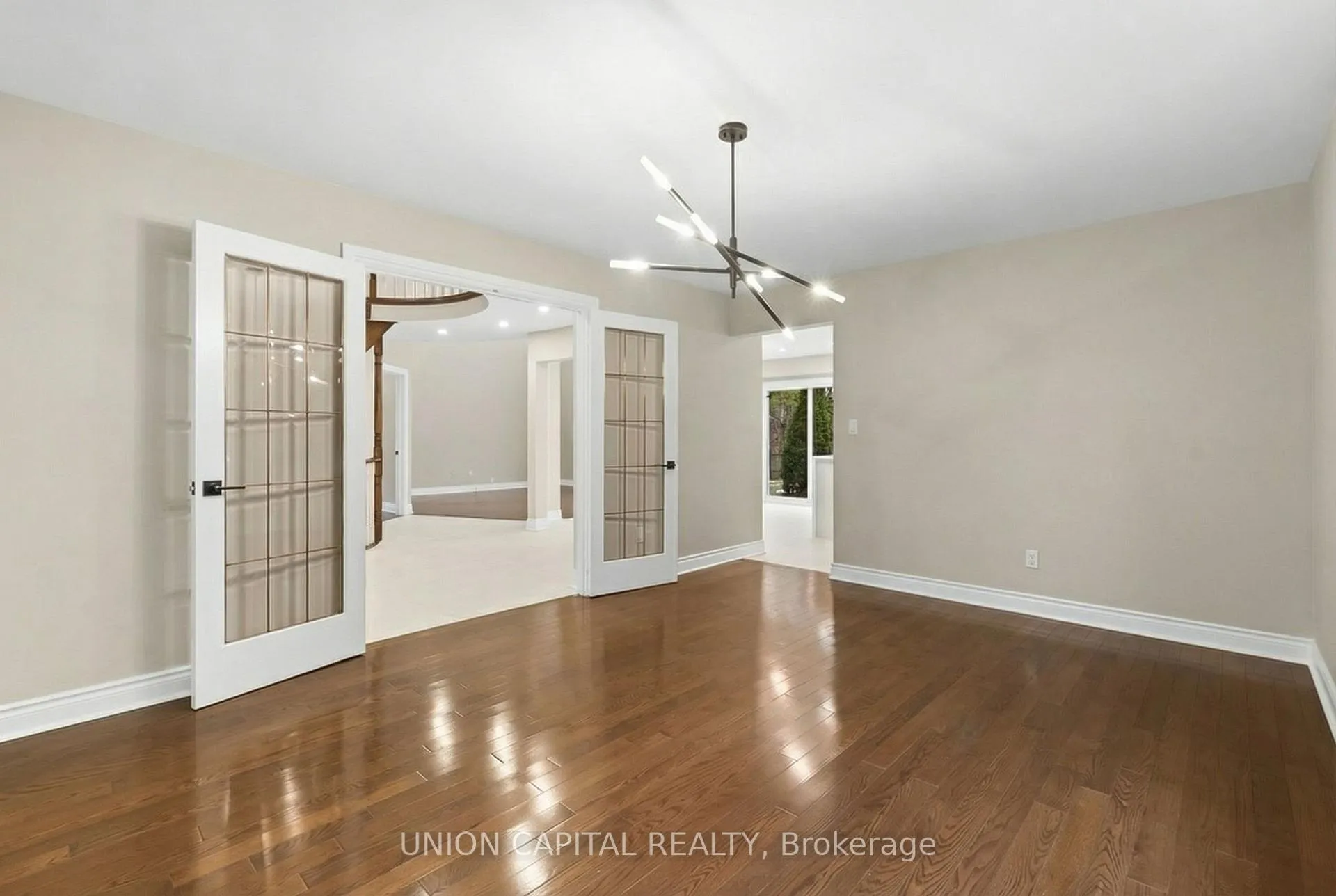 Photo 15 of 86 Charing Crescent, Aurora, Aurora Highlands — HOMEH