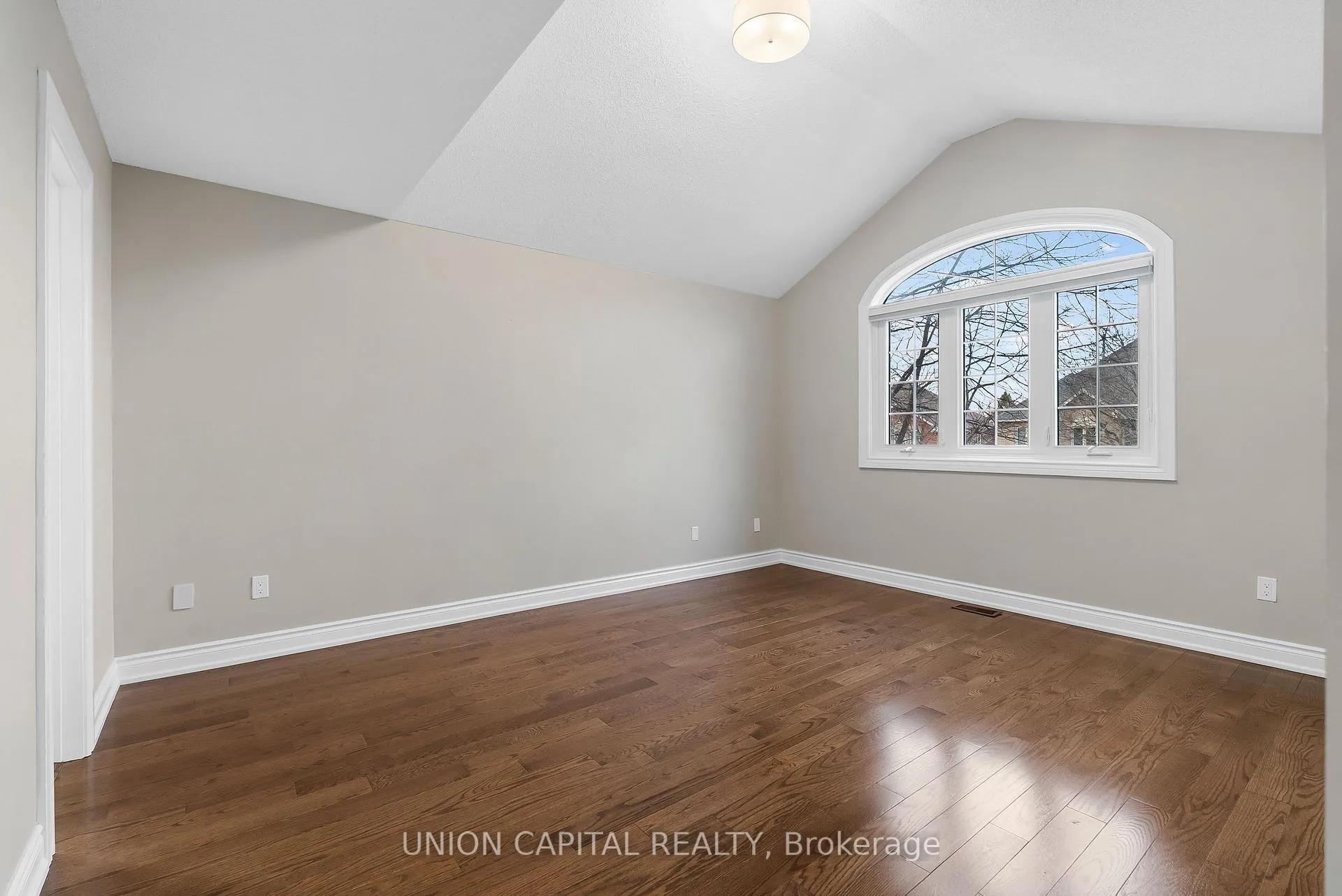 Photo 25 of 86 Charing Crescent, Aurora, Aurora Highlands — HOMEH