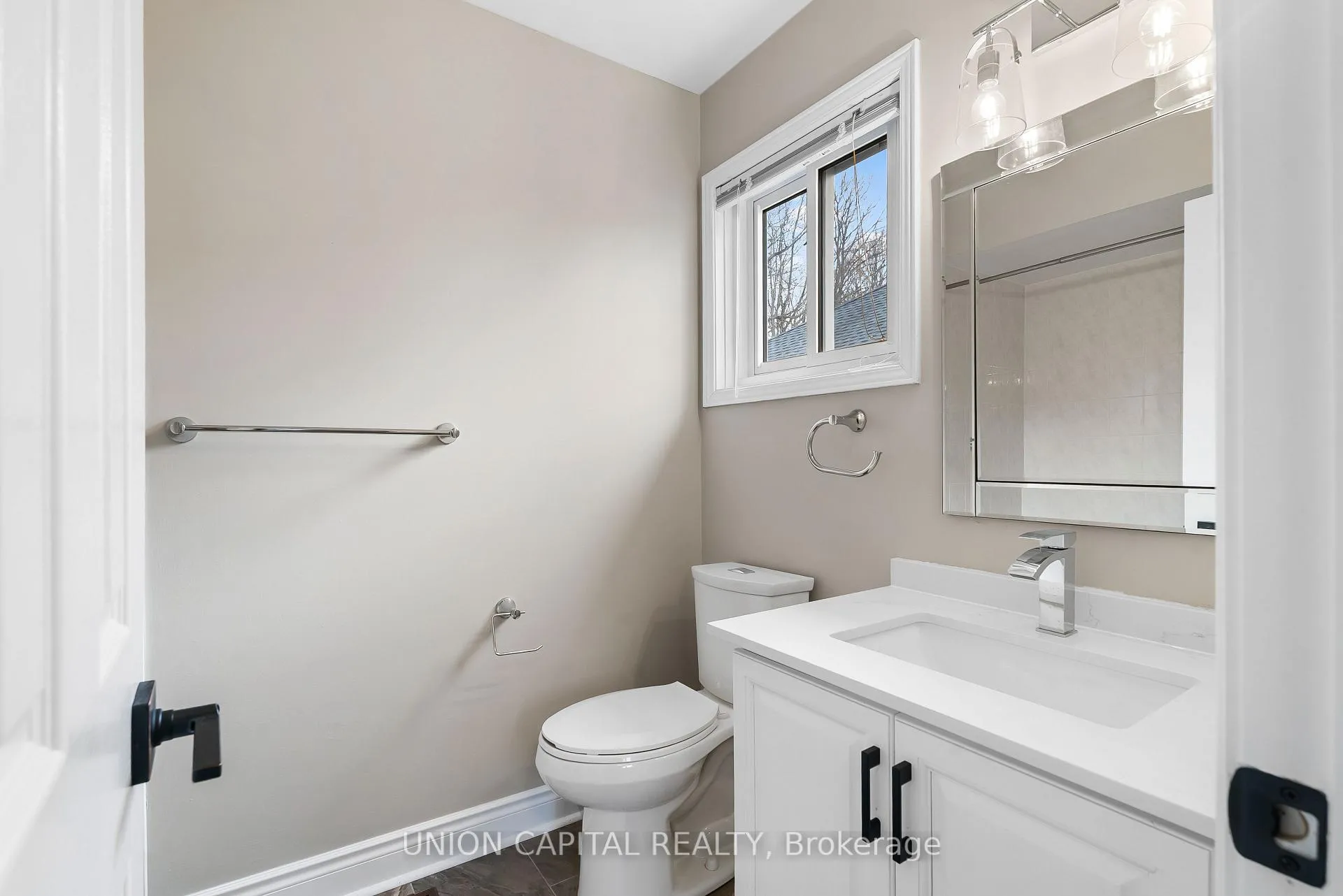 Photo 27 of 86 Charing Crescent, Aurora, Aurora Highlands — HOMEH
