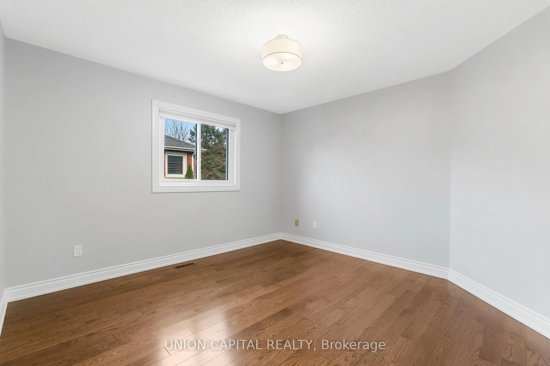 Photo 32 of 86 Charing Crescent, Aurora, Aurora Highlands — HOMEH