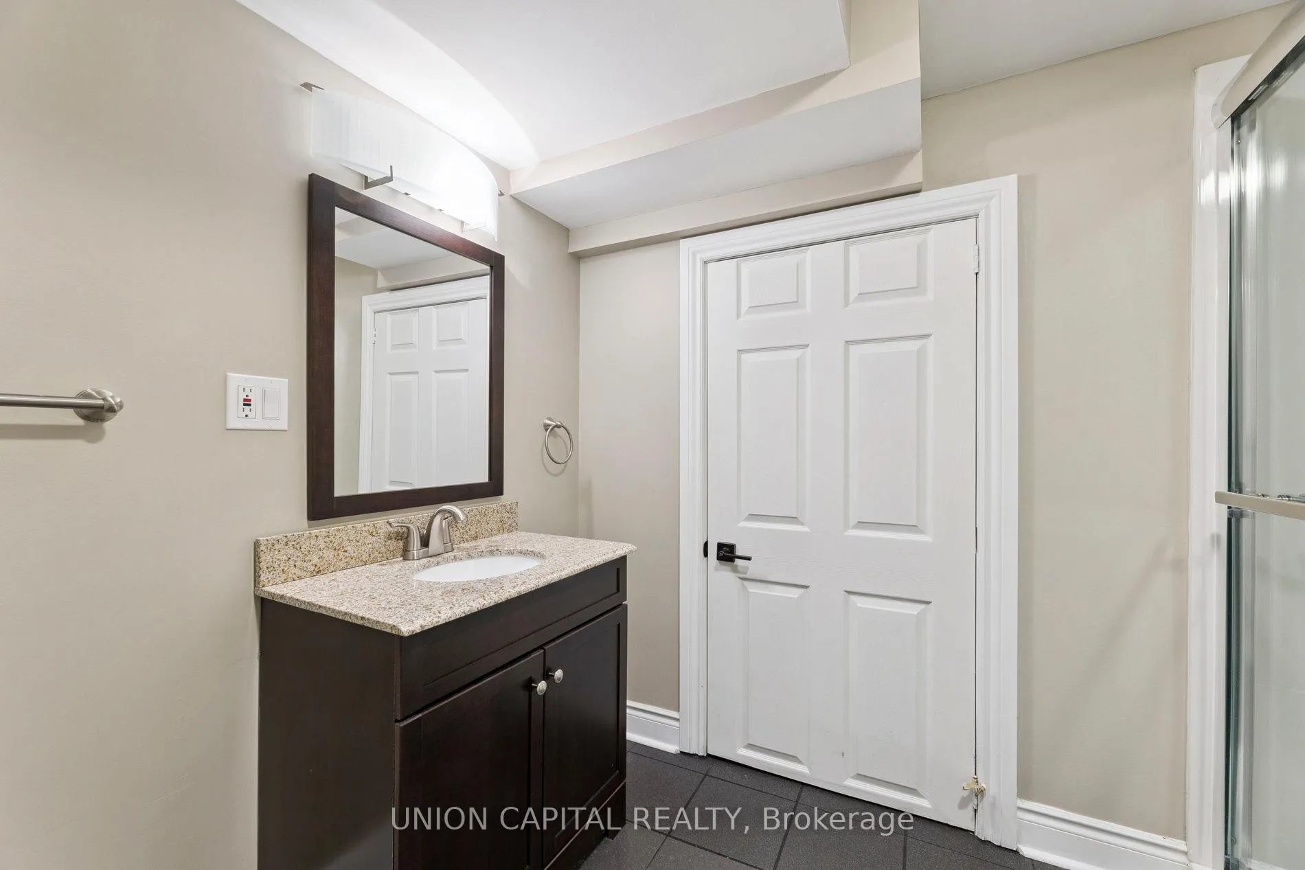 Photo 44 of 86 Charing Crescent, Aurora, Aurora Highlands — HOMEH
