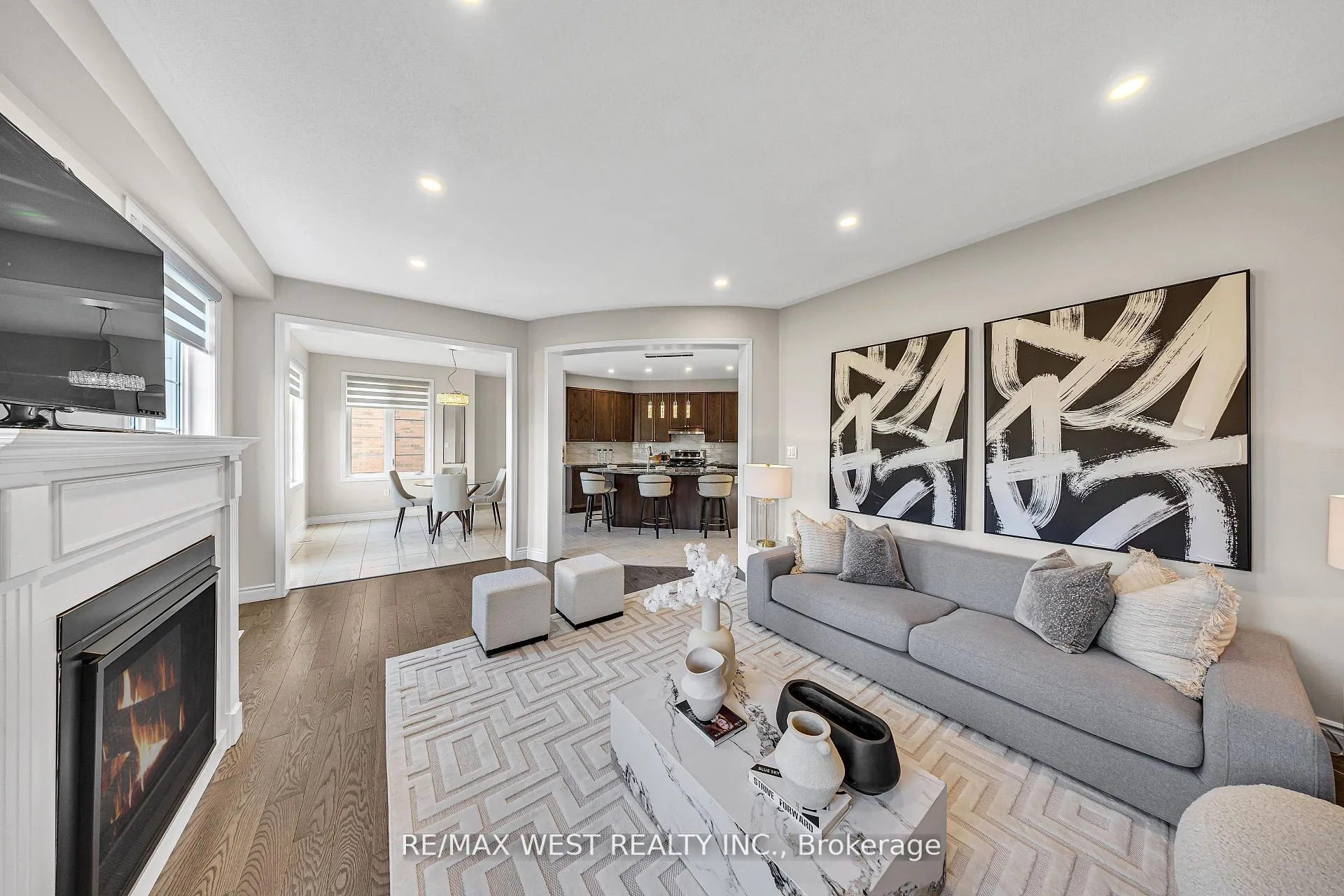 Photo 15 of 2485 Bandsman Crescent, Oshawa, Windfields — HOMEH